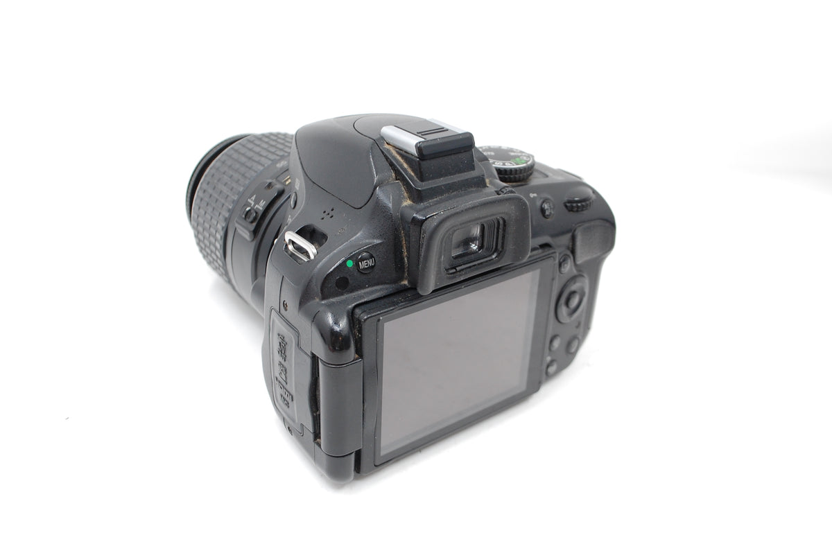 USED Nikon D5100 Digital SLR Kit w/ 18-55mm