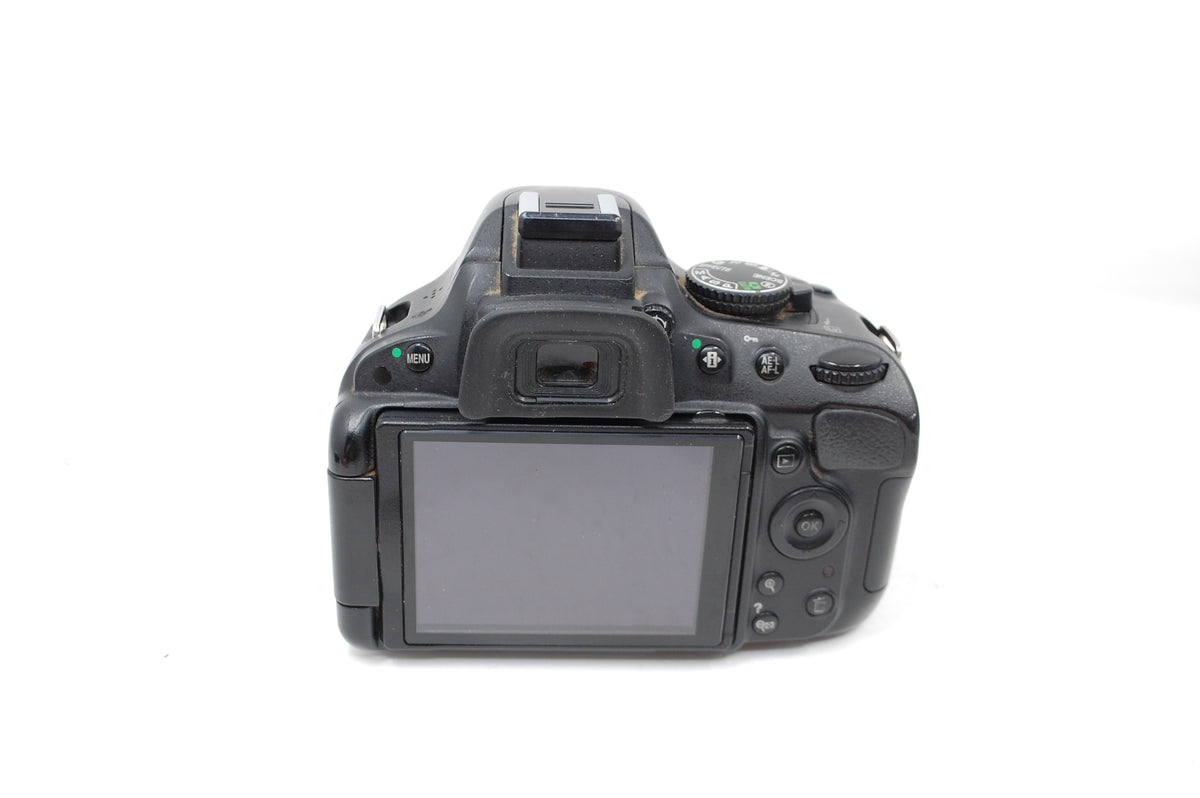USED Nikon D5100 Digital SLR Kit w/ 18-55mm