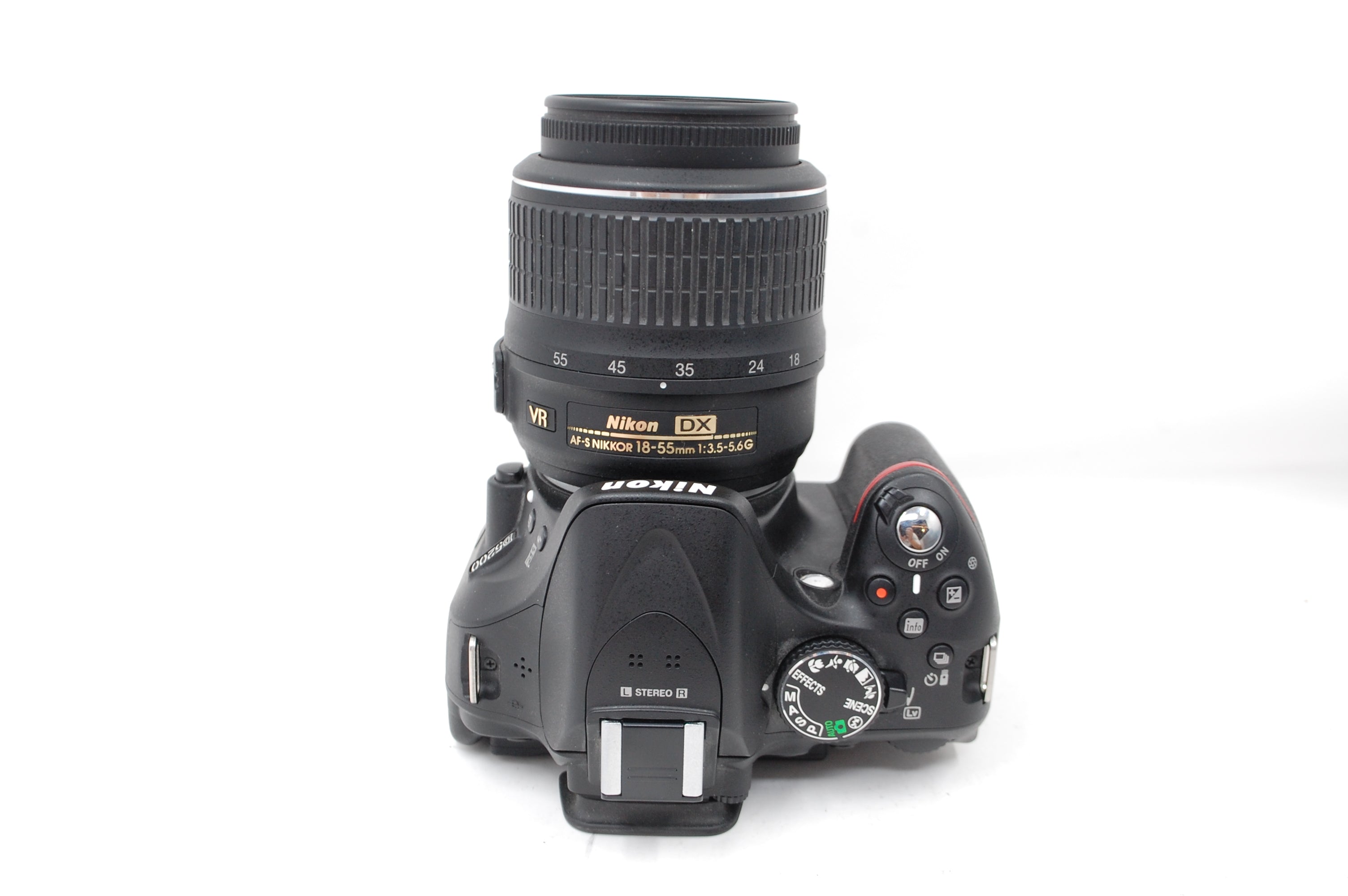 USED Nikon D5200 Digital SLR w/ 18-55mm VR