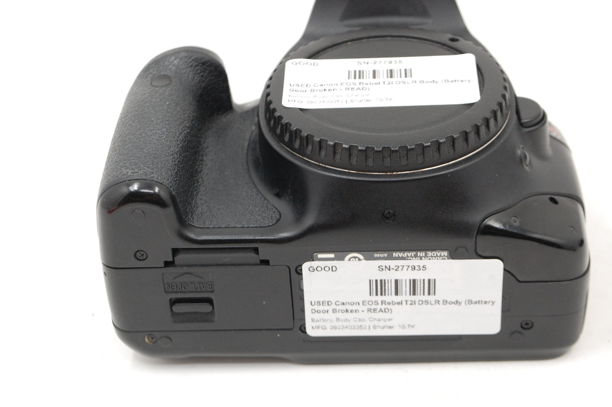 USED Canon EOS Rebel T2i DSLR Body (Battery Door Broken - READ)