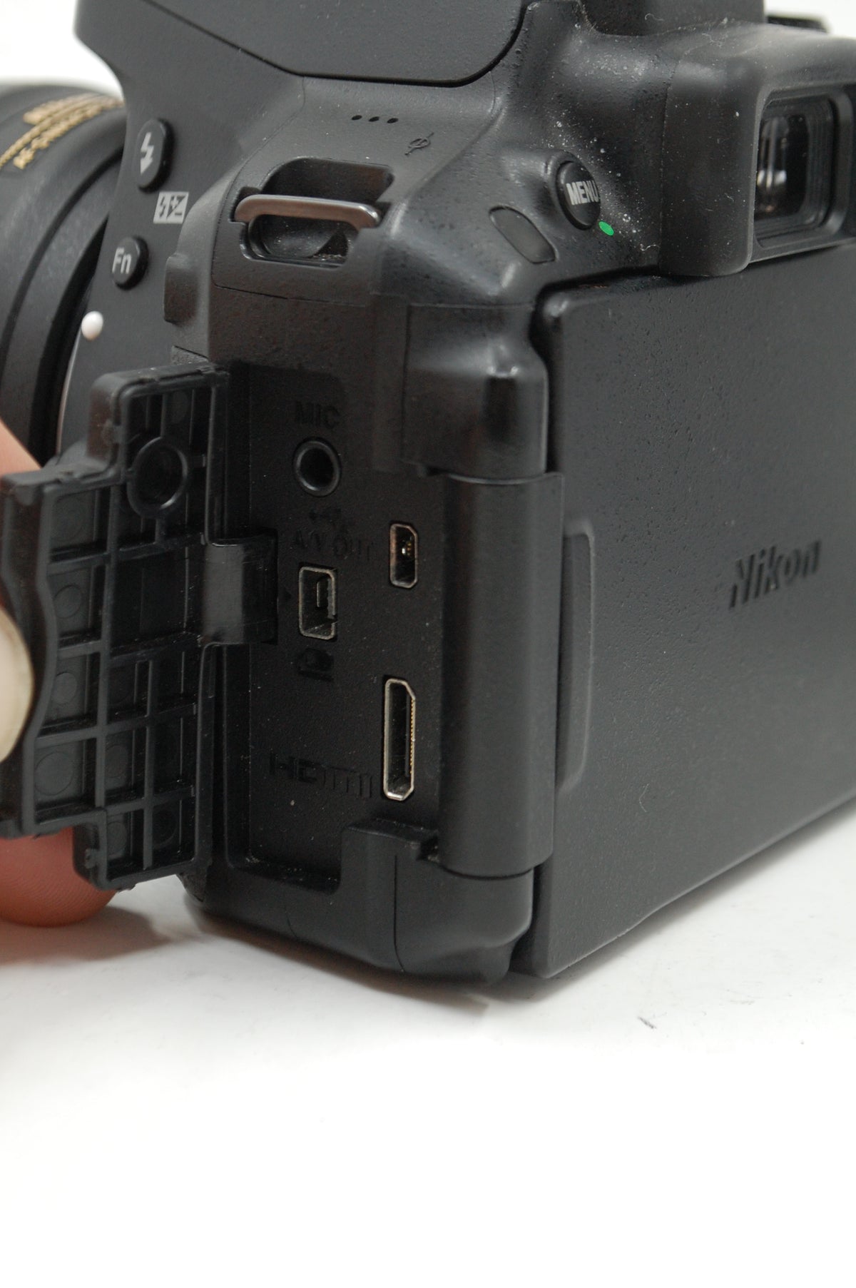 USED Nikon D5300 Digital SLR Body (Blk)