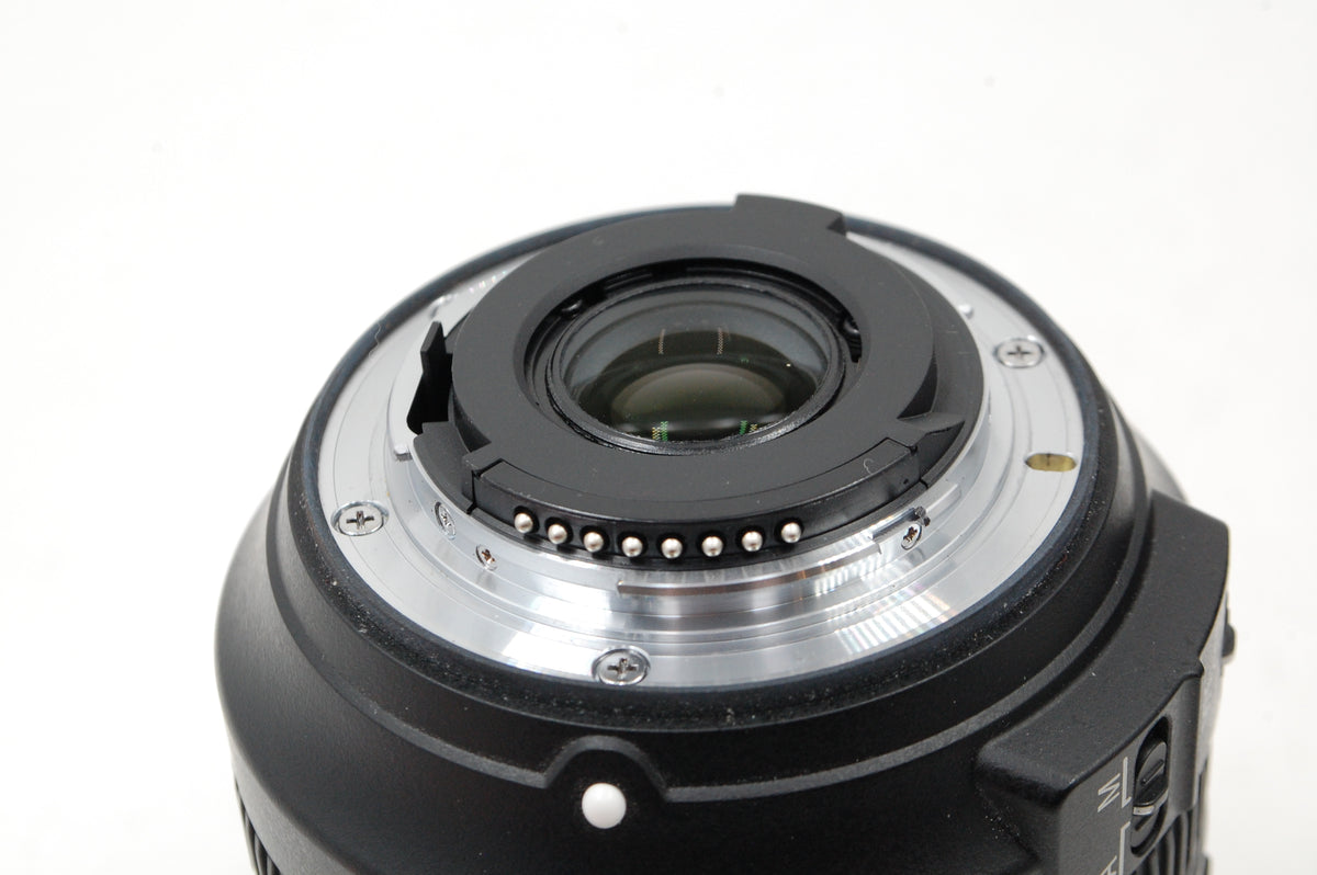 USED Nikon 18-300mm F3.5-6.3 G ED VR AF-S DX NIKKOR Lens