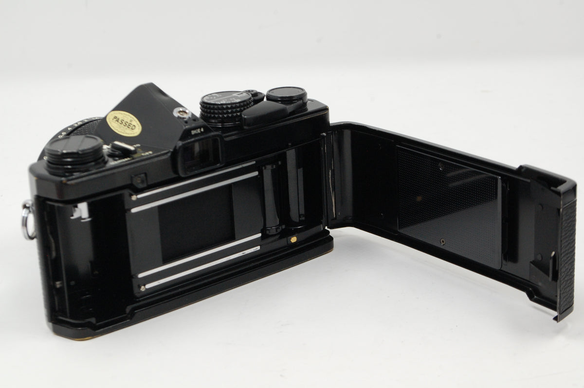 Used Olympus OM2N with case and 50mm f1.4 standard Olympus lens
