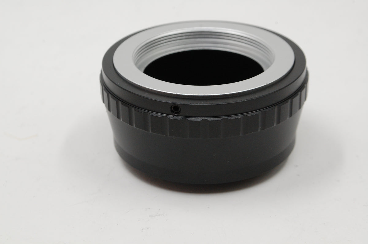 Used NEEWER Adjustable M42 Screw Lens to Fujifilm X-Mount Camera Mount Adapter