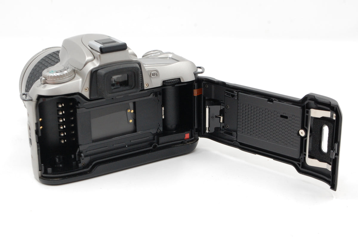 USED Nikon N75 Film SLR W/ 28-80mm f3.3-5.6H Lens (Silver)