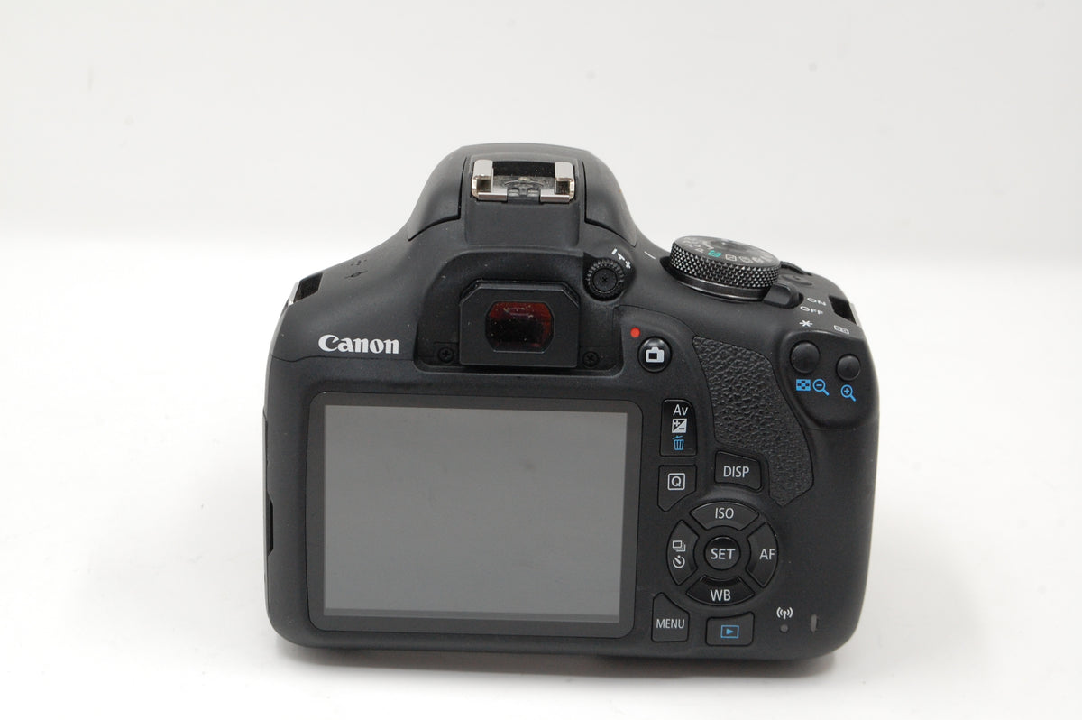 Used Canon 2000D (Rebel T7) DSLR w/18-55mmf3.5-5.6 IS II