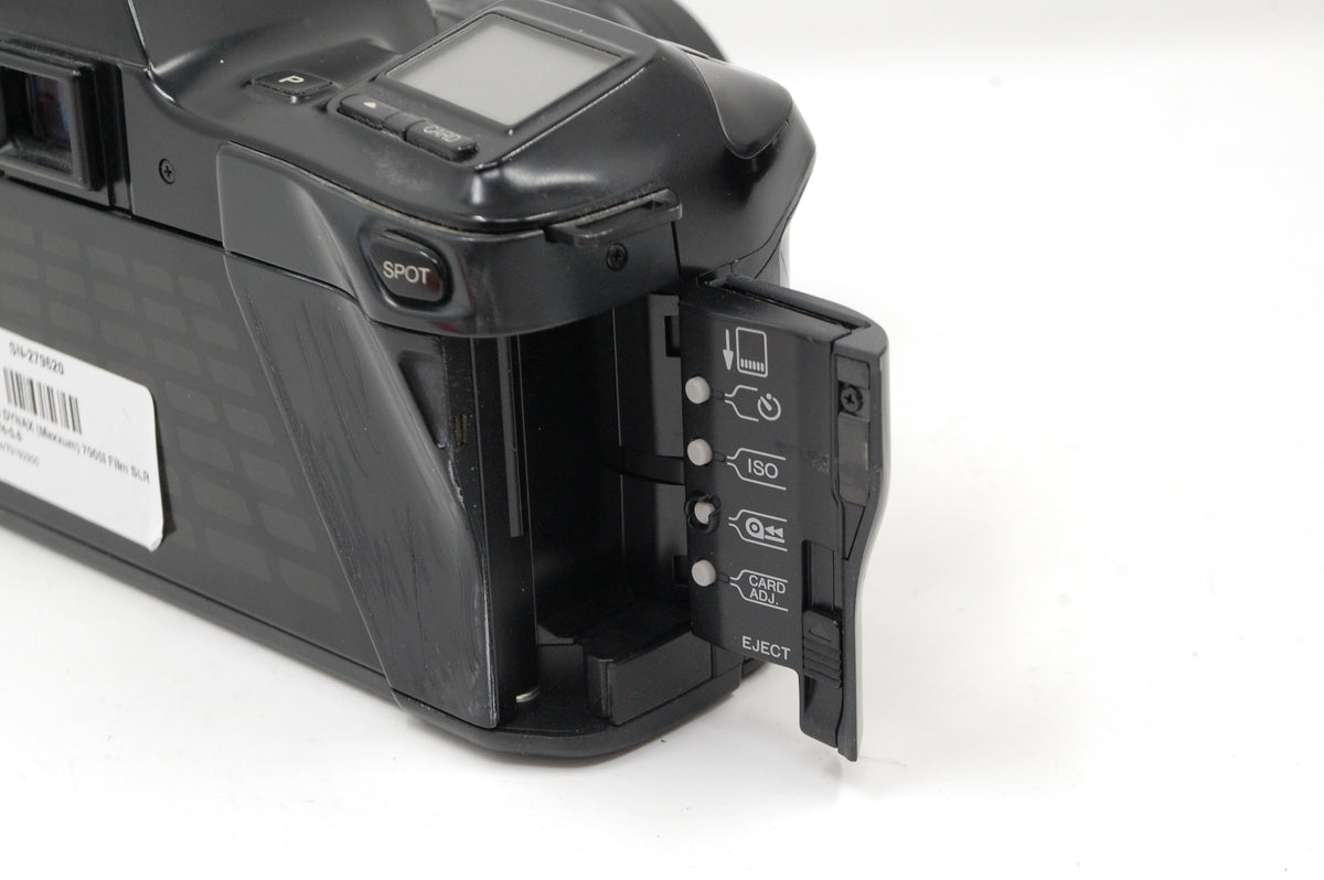 Used Minolta DYNAX (Maxxum) 7000i Film SLR w/35-80mm f4-5.6