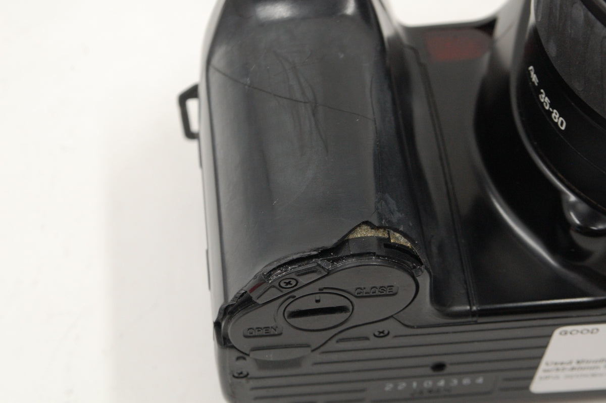 Used Minolta DYNAX (Maxxum) 7000i Film SLR w/35-80mm f4-5.6