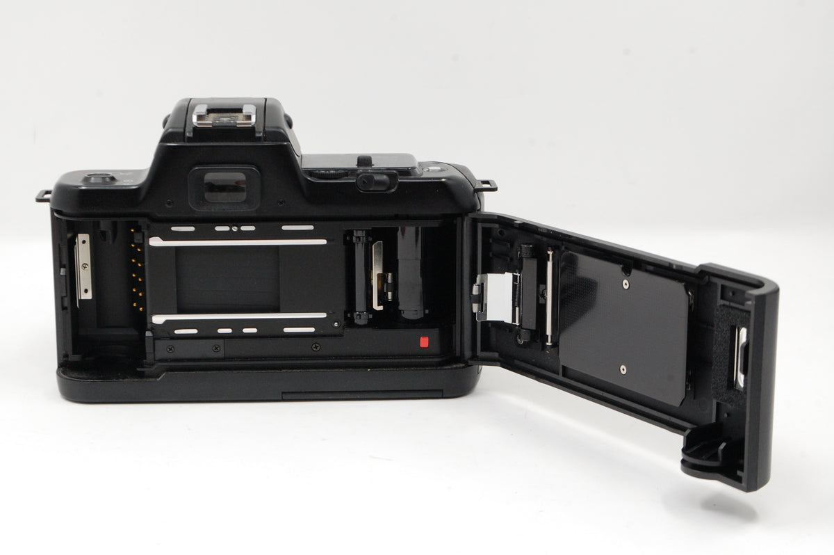 USED Nikon N4004 [Film] SLR w/Tamron 35-90mm f4-5.6 Lens (No Flash - READ)