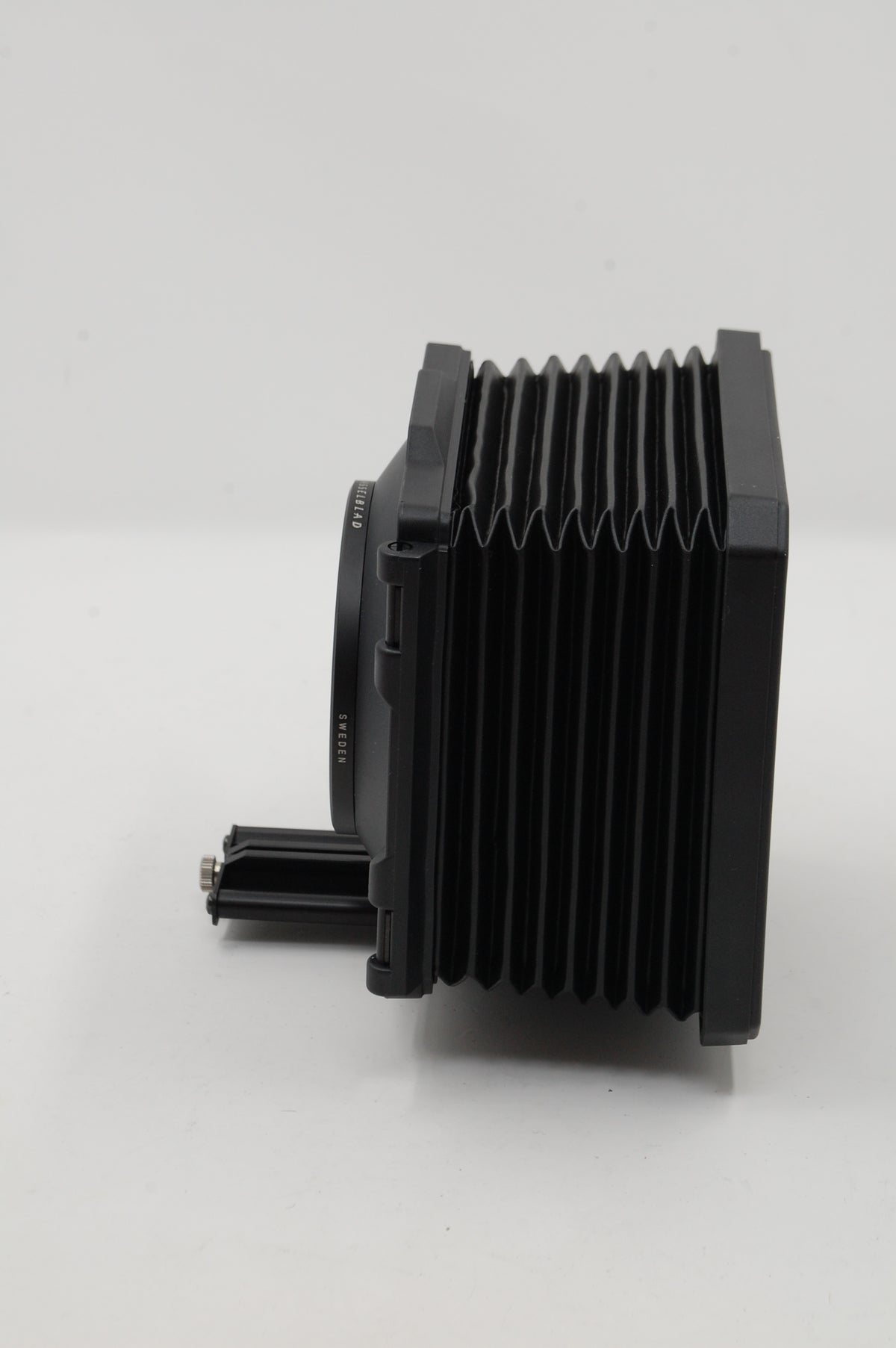 Used Hasselblad Pro Shade 6093 w/B60 Lens Adapter & 250 Mask