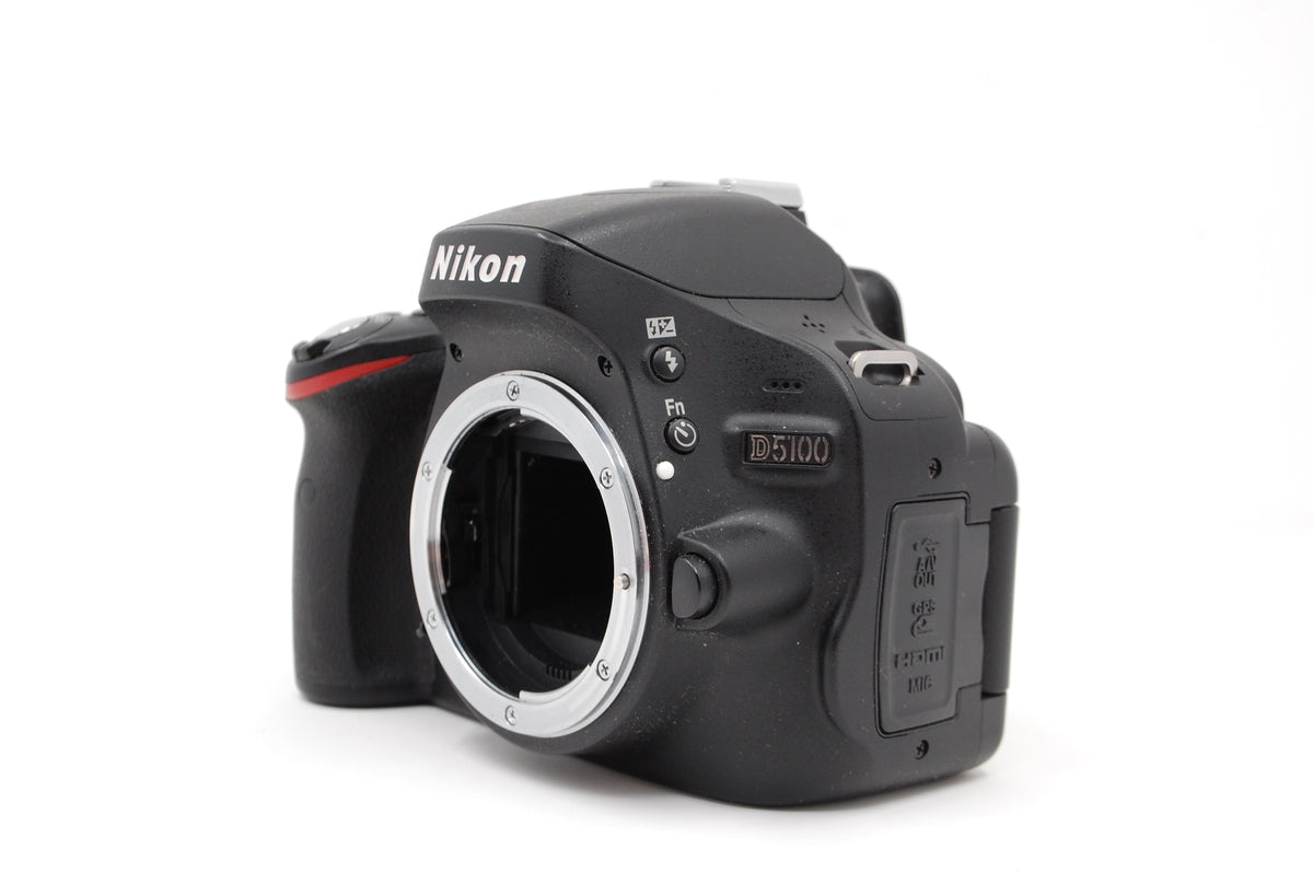 USED Nikon D5100 Digital SLR Body - FOR PARTS, NOT WORKING