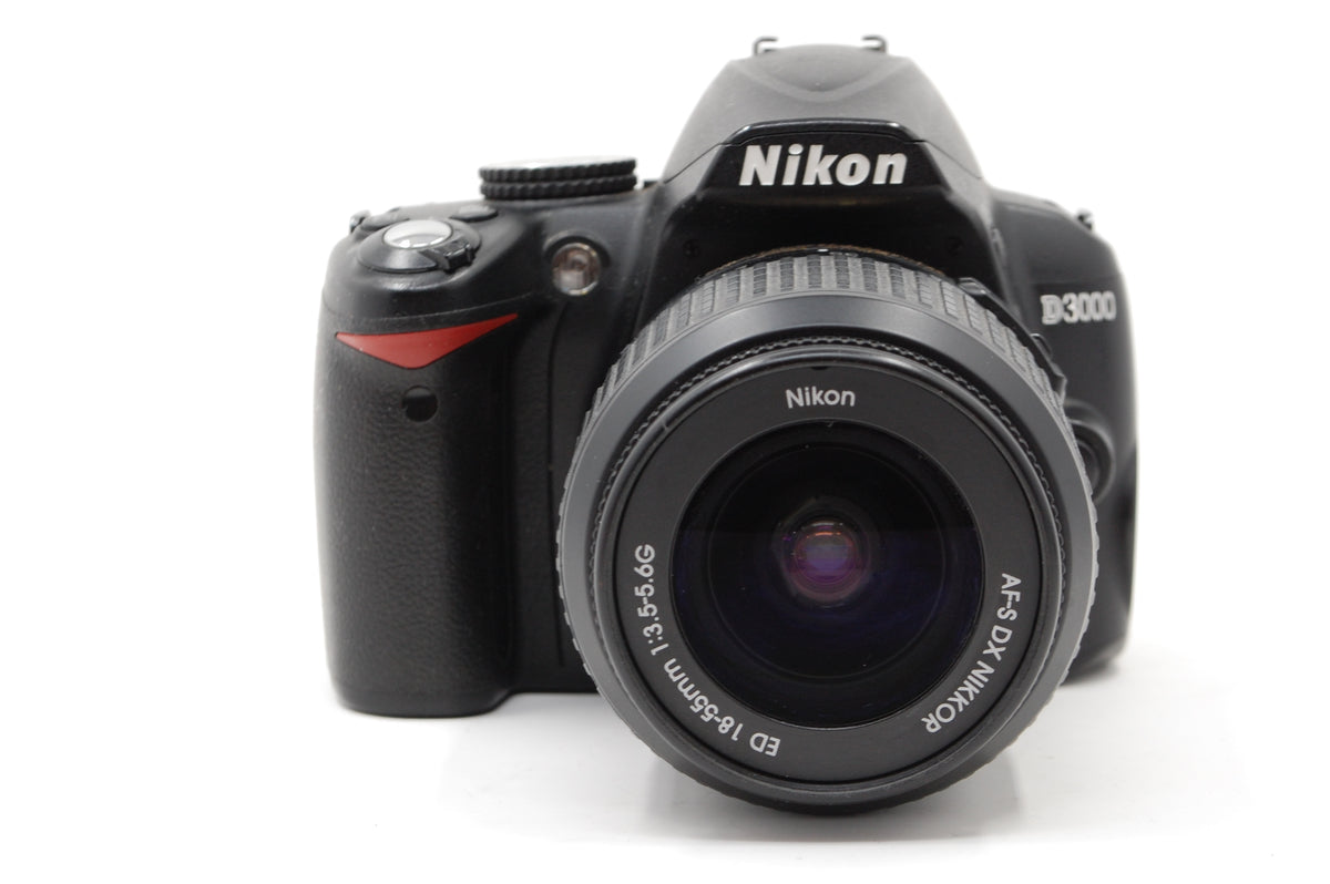 USED Nikon D3000 DSLR w/ 18-55mm Lens