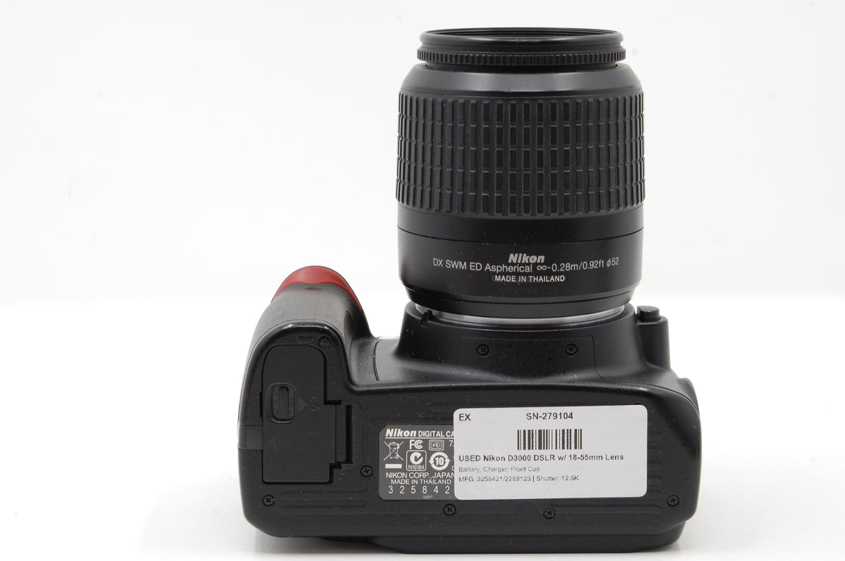 USED Nikon D3000 DSLR w/ 18-55mm Lens