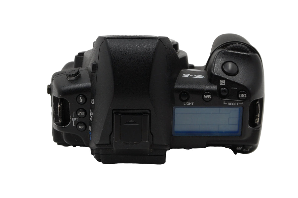 USED Olympus E-5 4/3 DSLR (Not compatible w/ M43 system)