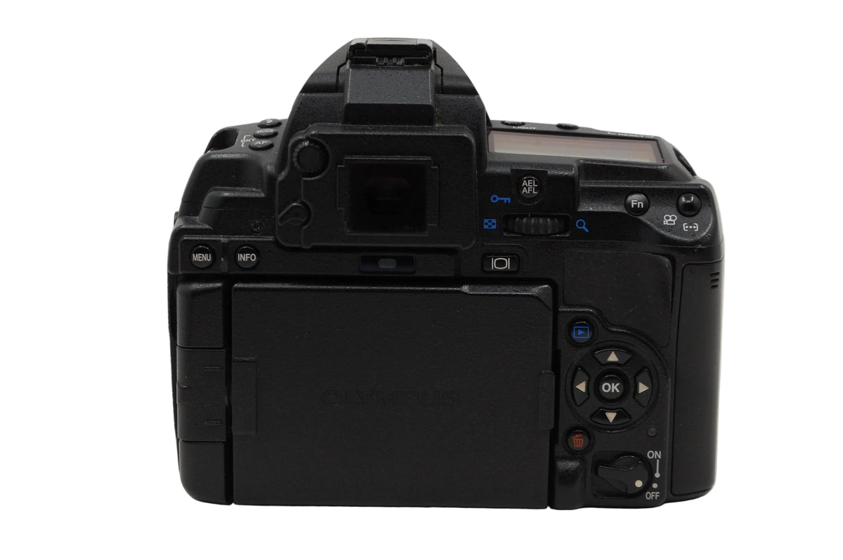 USED Olympus E-5 4/3 DSLR (Not compatible w/ M43 system)