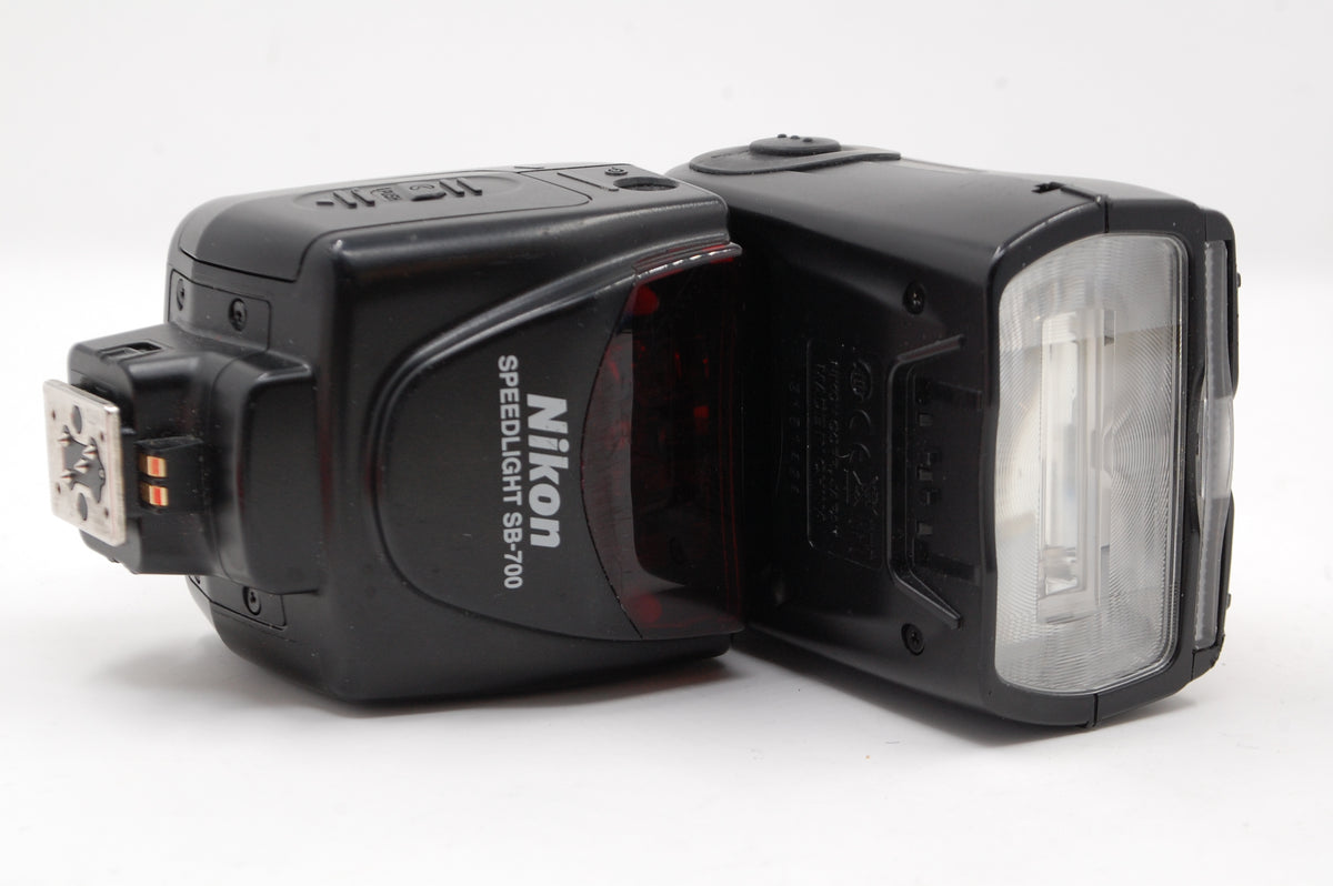 USED Nikon SB-700 Speedlight Flash