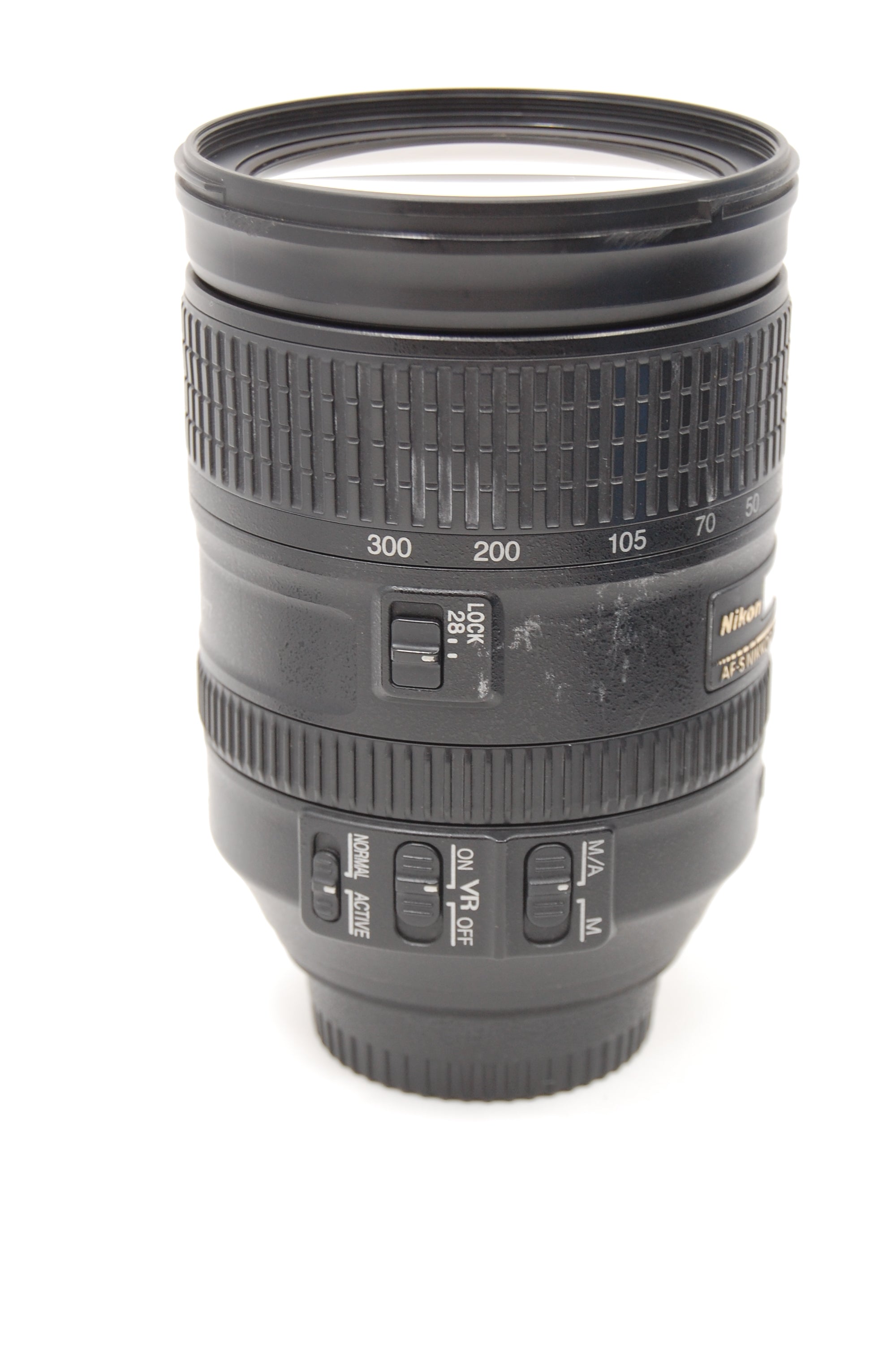 USED Nikon 28-300mm F3.5-5.6 G VR AF-S Lens