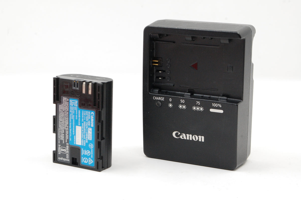 Used Blackmagic Design Pocket Cinema Camera 6K (Canon EF/EF-S)