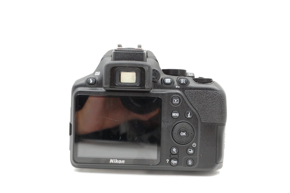 USED Nikon D3500 DSLR w/ AF-P 18-55mm VR Lens (Black)