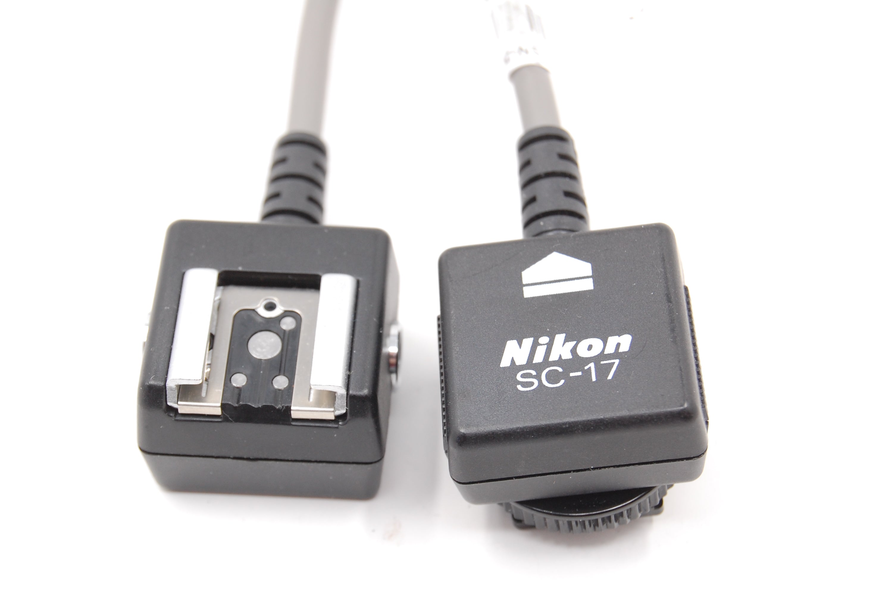 USED Nikon SC-17 Off-Camera Flash Sync Cable