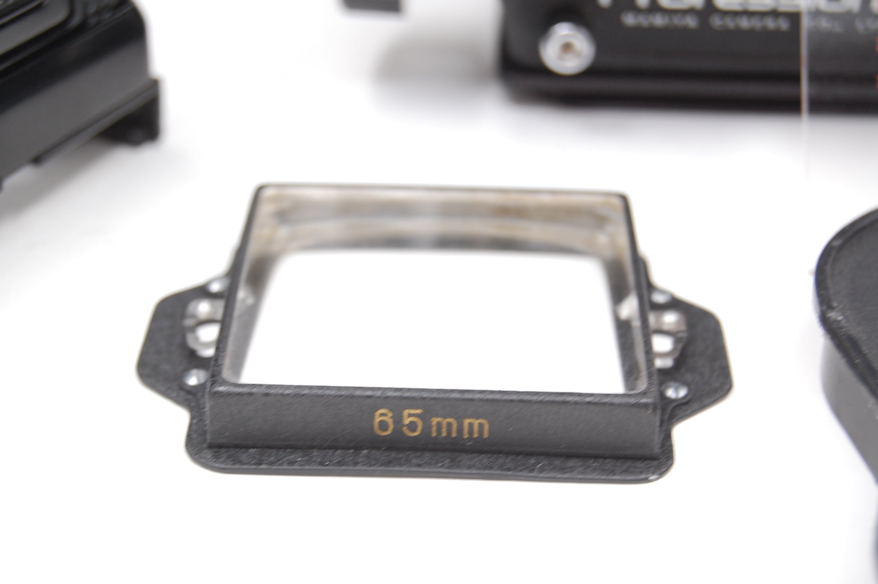 USED Mamiya C330 Medium Format TLR w/65mm f3.5 Lens & Prism