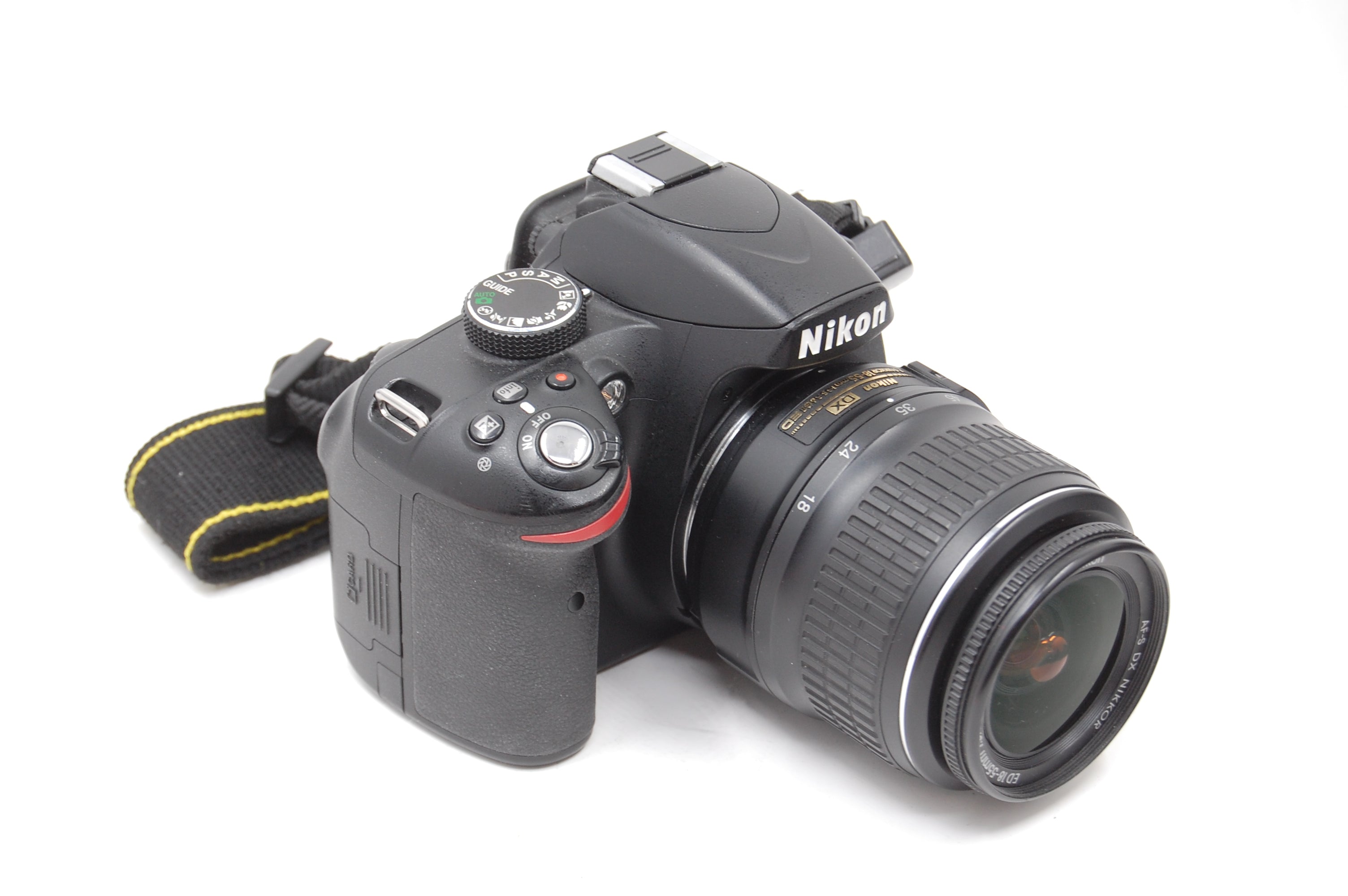 USED Nikon D3200 DSLR w/18-55mm Kit