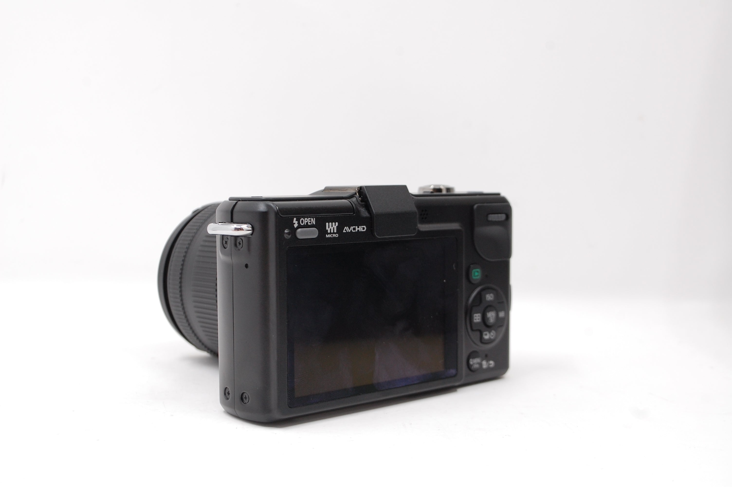 USED Panasonic DMC-GF2 Body w/14-42mm F3.5-5.6 ASPH