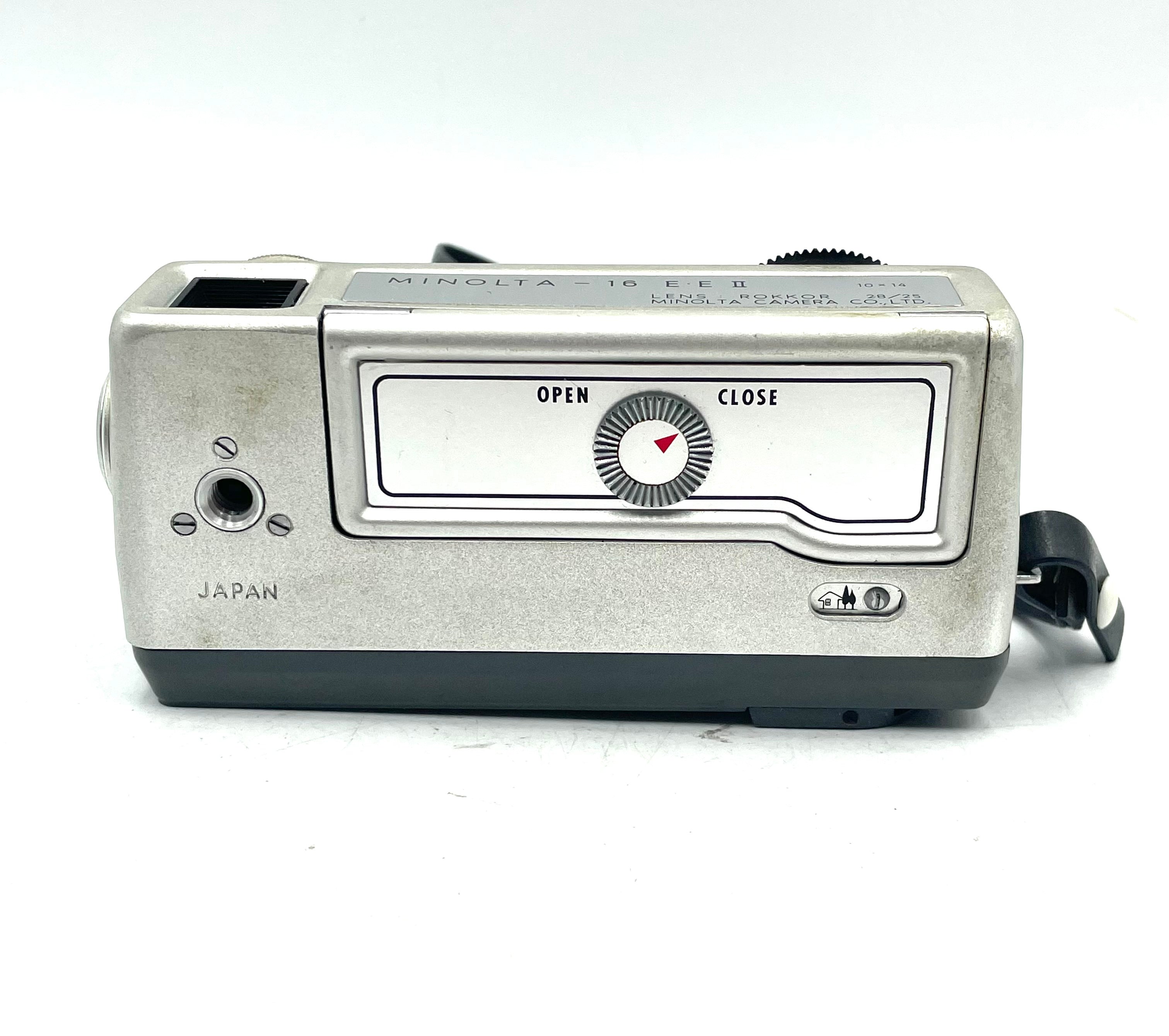 Minolta-16 E.E II Spy Camera w/ Clamp (0038)