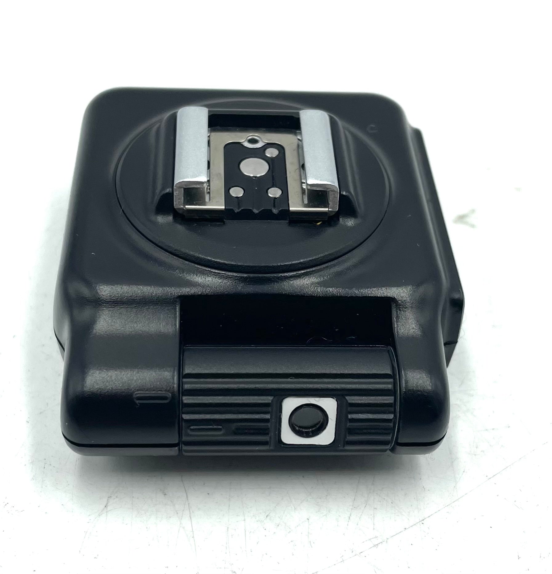 Used Nikon SU-4 W/ Carrying Case