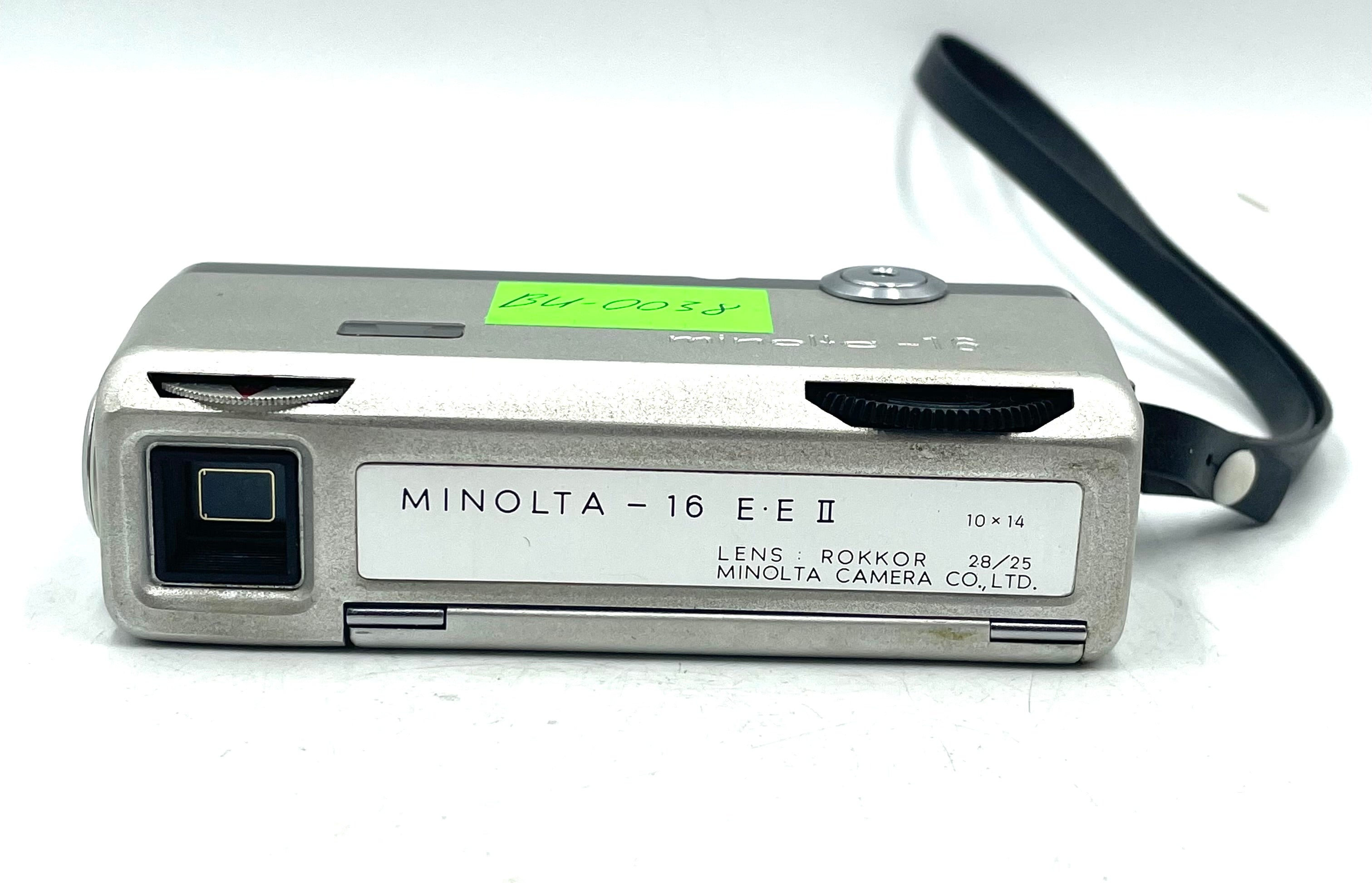 Minolta-16 E.E II Spy Camera w/ Clamp (0038)