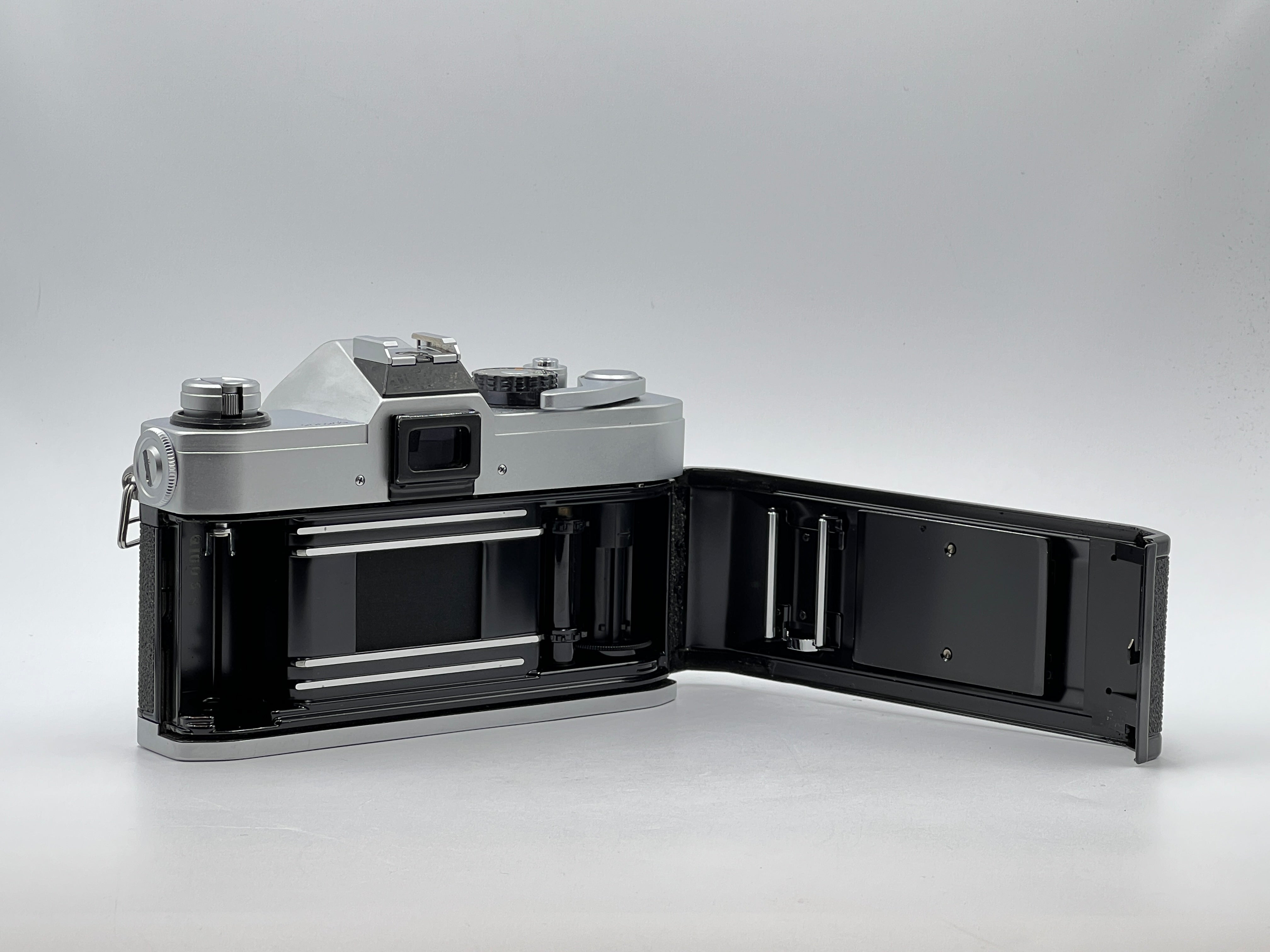 Used Canon TX [Film] SLR (Silver) Body (Meter Works)