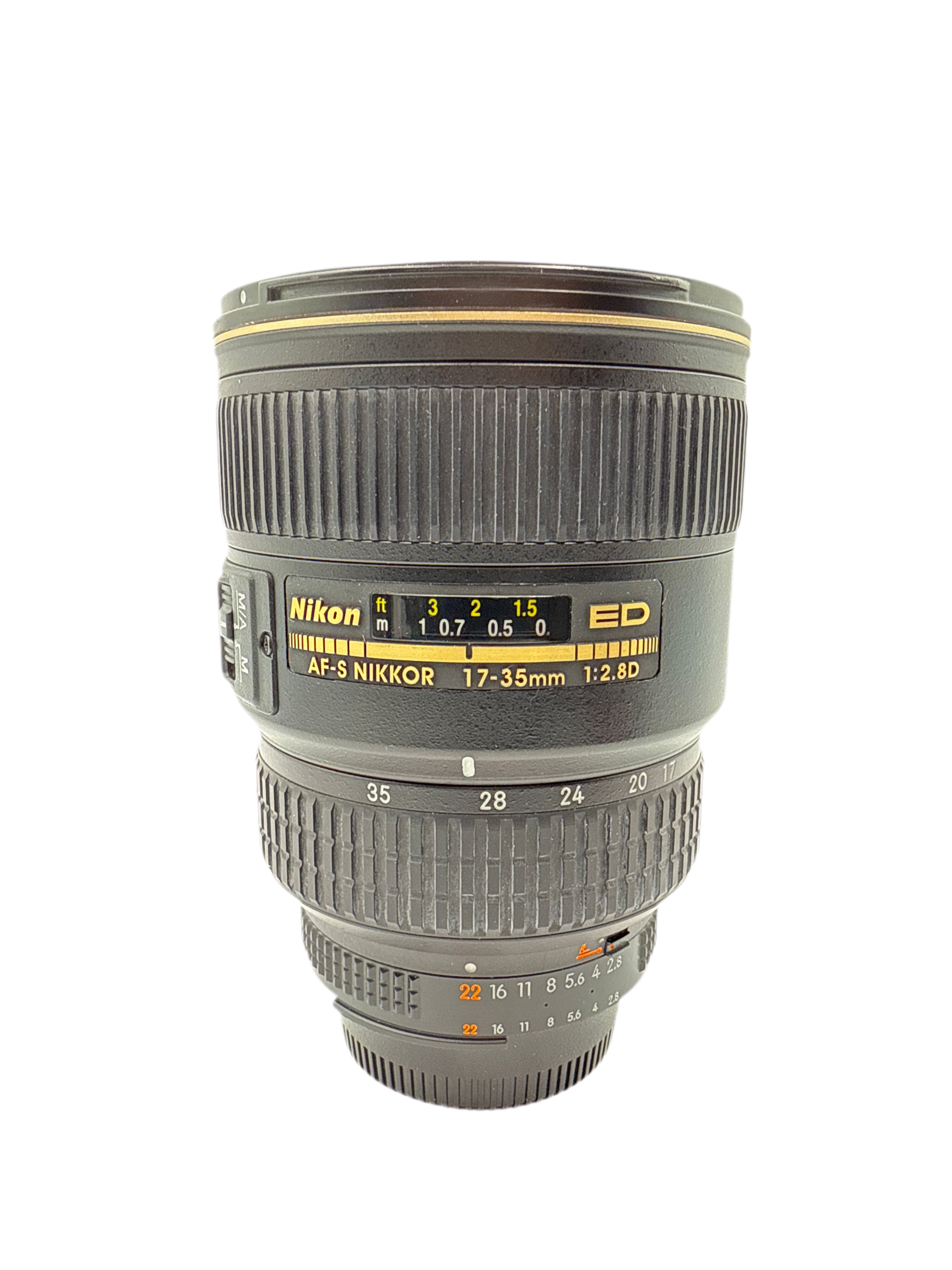Nikon AF-S 17-35mm f/2.8 D (0170)