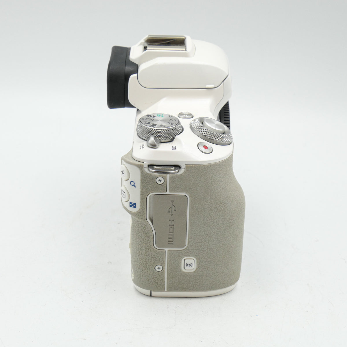 Used Canon EOS M50 Camera body (white)