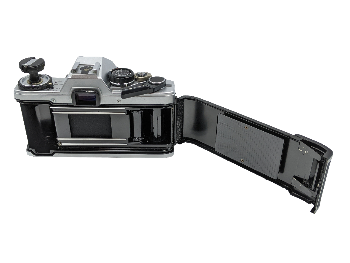 USED Olympus OM-10 Film SLR W/ 50mm F1.8 Lens 1`