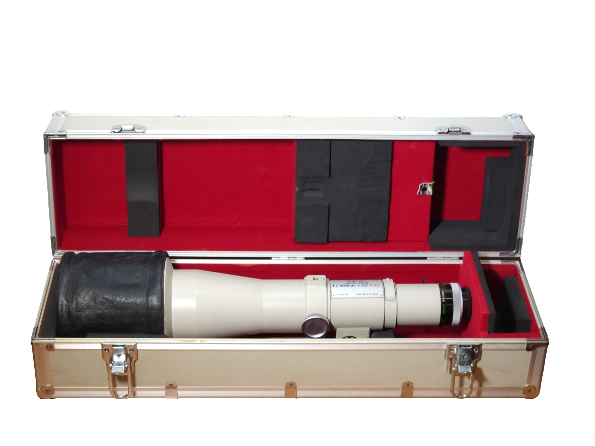 USED Canon 800mm f/5.6 FD Lens (Some Fungus)