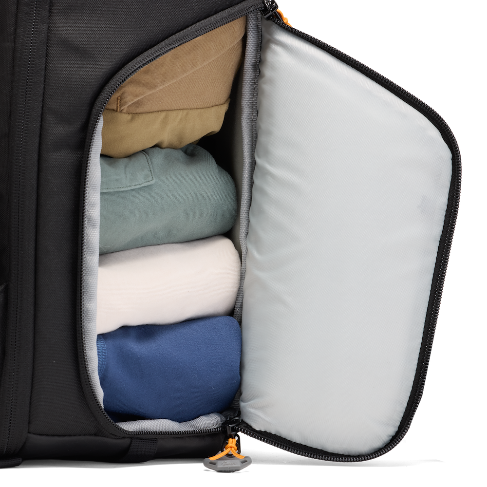 Fastpack BP 250 AW IV collapsible divider detail