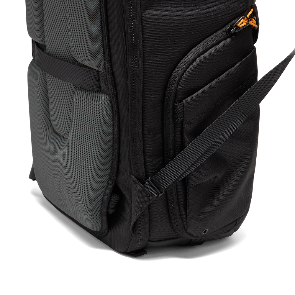 Fastpack BP 250 AW IV waist strap detail