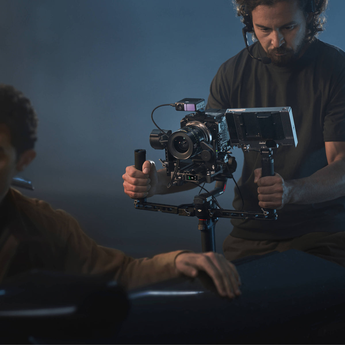DJI RS 4 Pro Combo gallery image 1