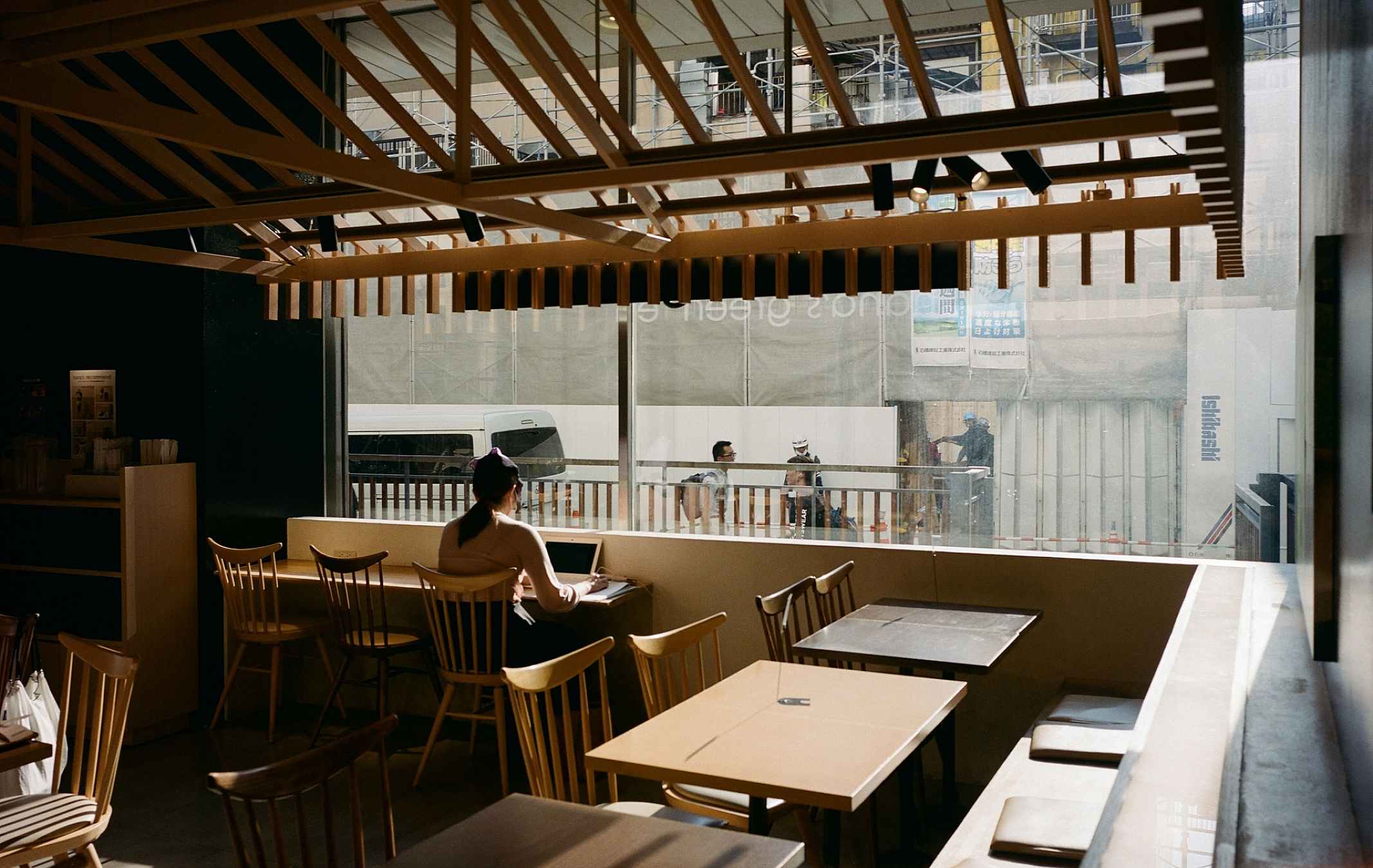 Eastman Kodak Professional Ektacolor Pro 400 Color Negative Film (35mm Roll, 36 Exposures)