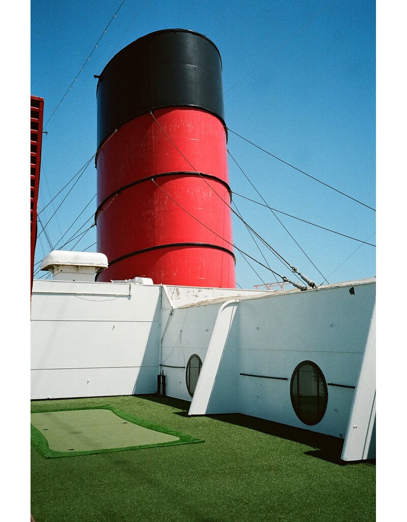 Mr. Negative Fragile 400 film — gallery image 5