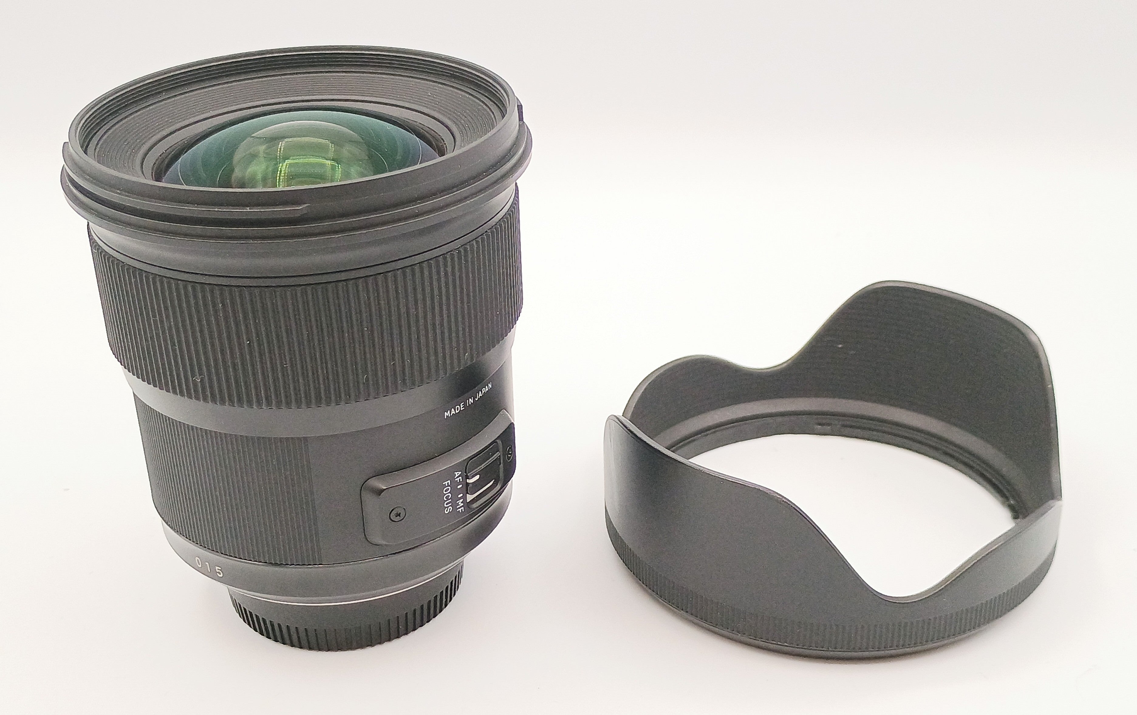 USED Sigma 24mm f/1.4 DG HSM Art Lens-NI Nikon F