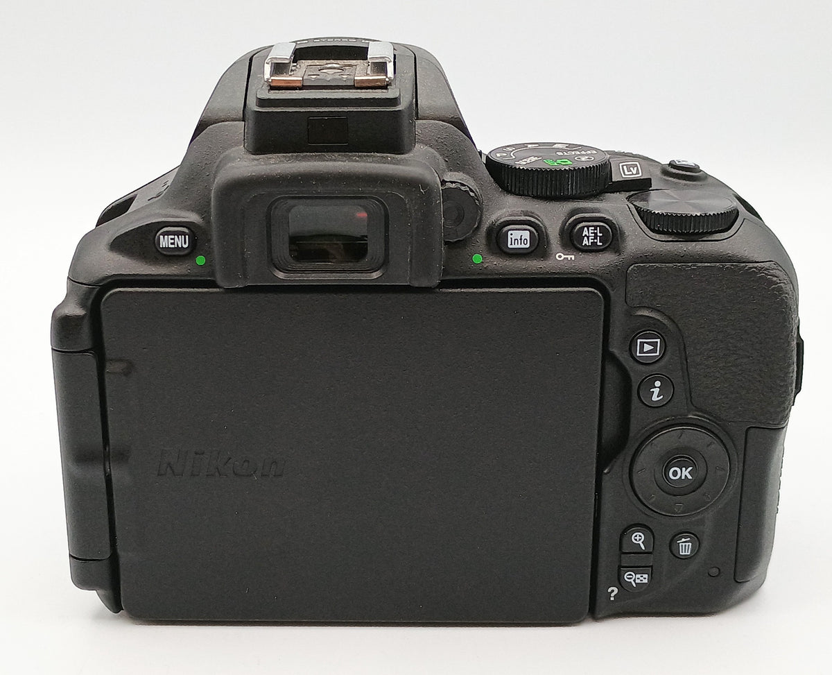 USED Nikon D5600 DSLR Camera Body