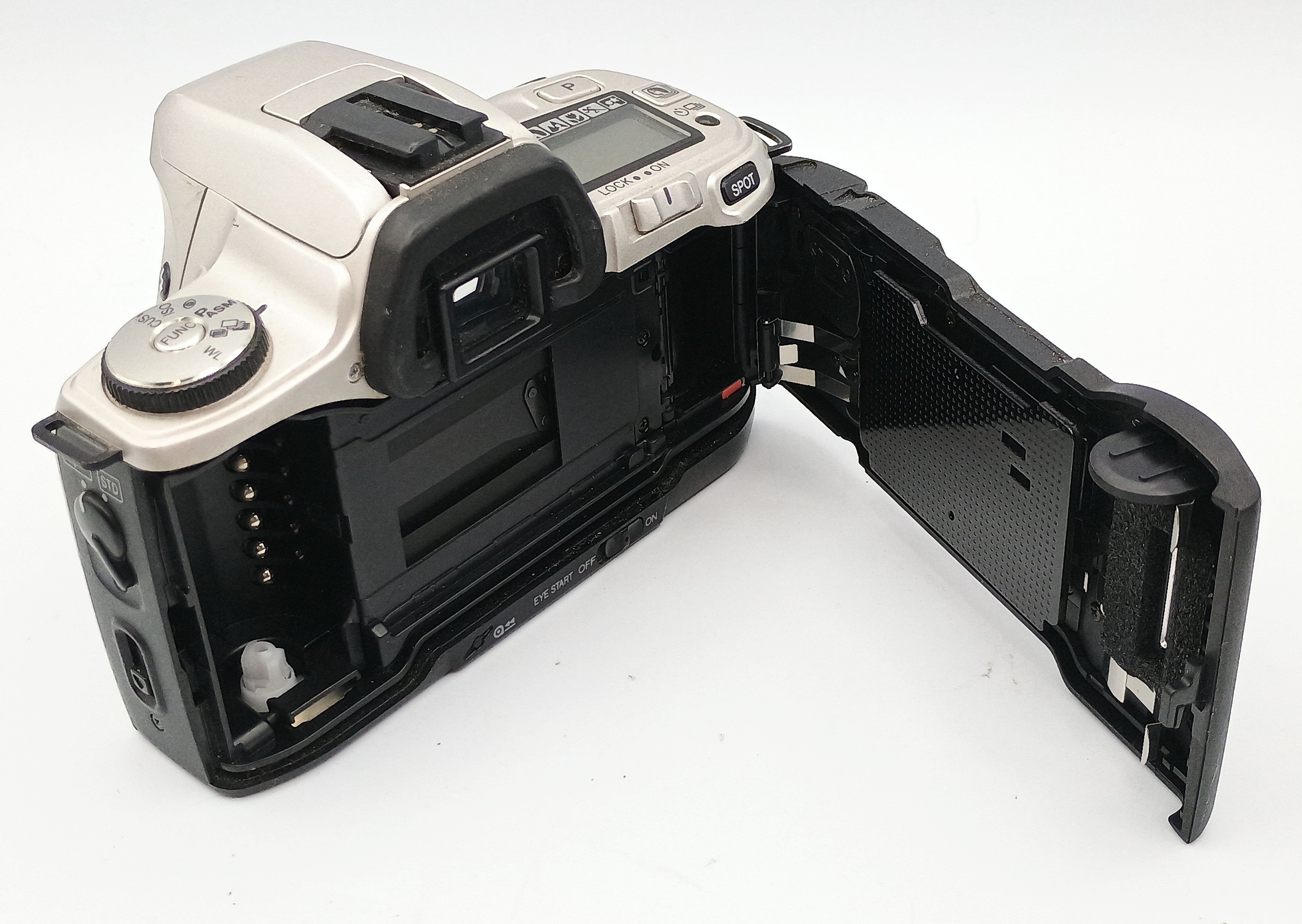Used Minolta XT si Film SLR W/ 28-80mm F3.5-5.6 Lens