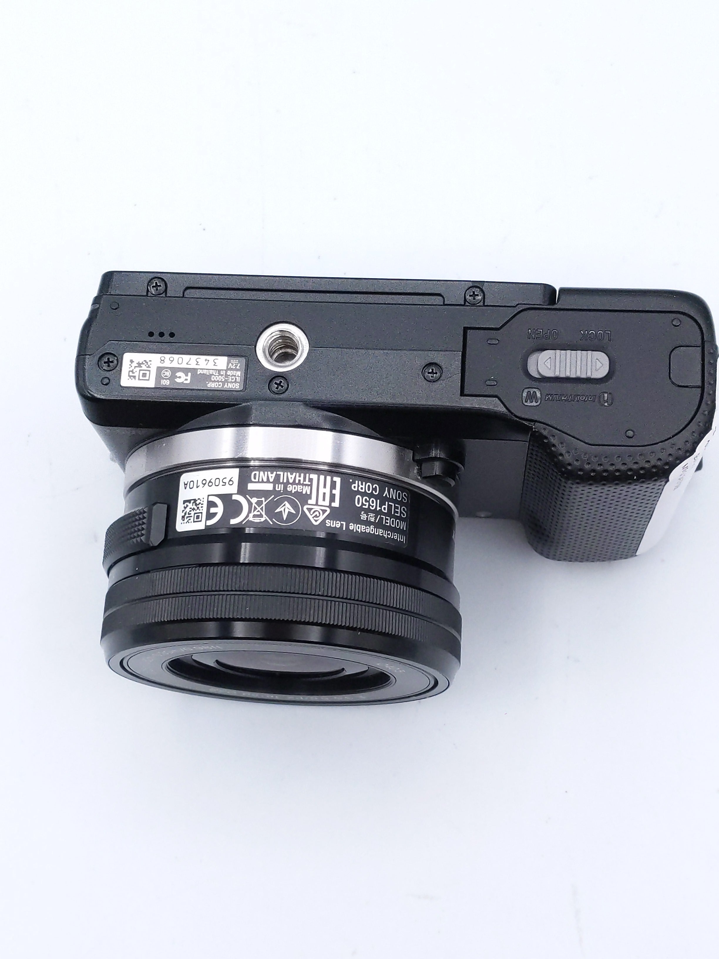 Used Sony A5000 Mirrorless Camera w/ 16-50mm Lens
