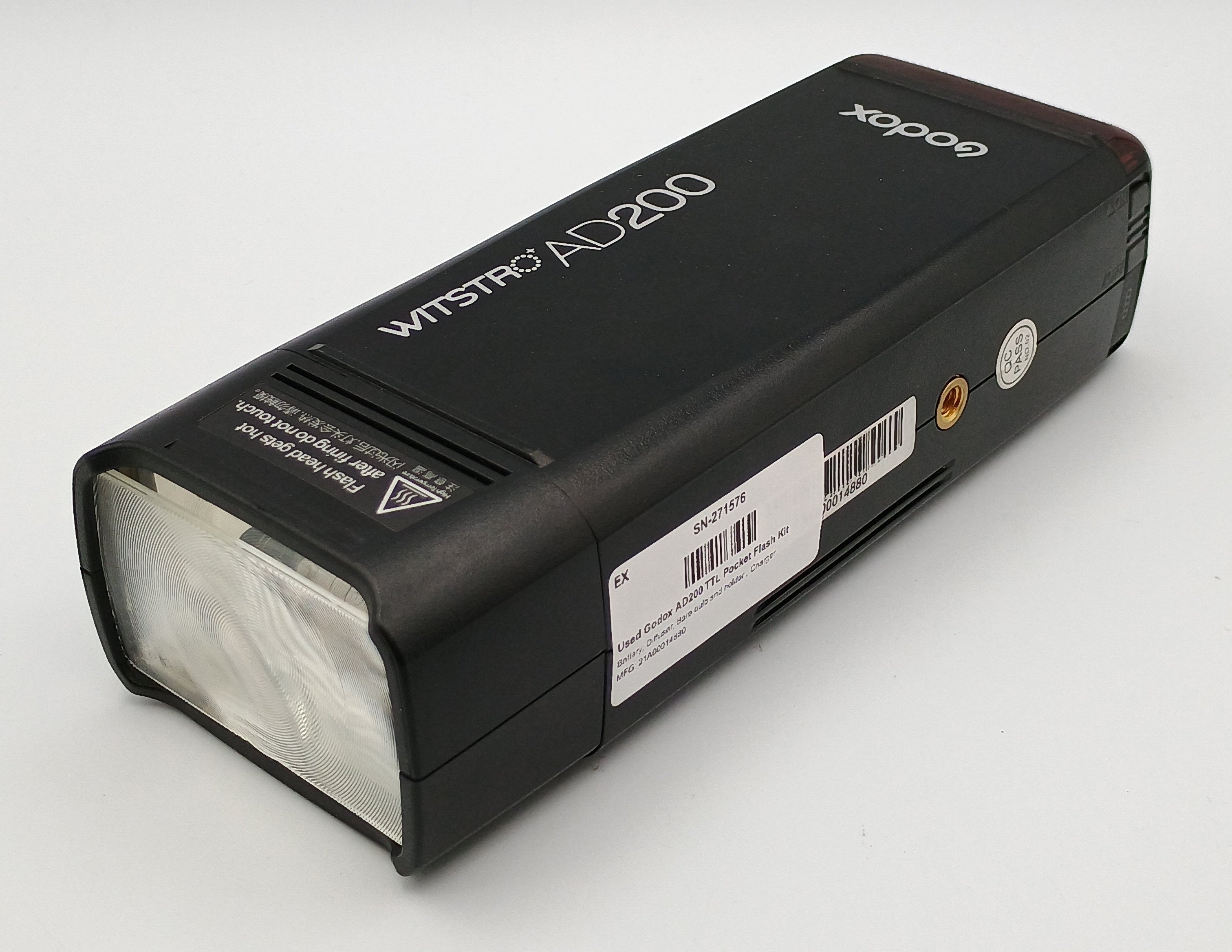 Used Godox AD200 TTL Pocket Flash Kit