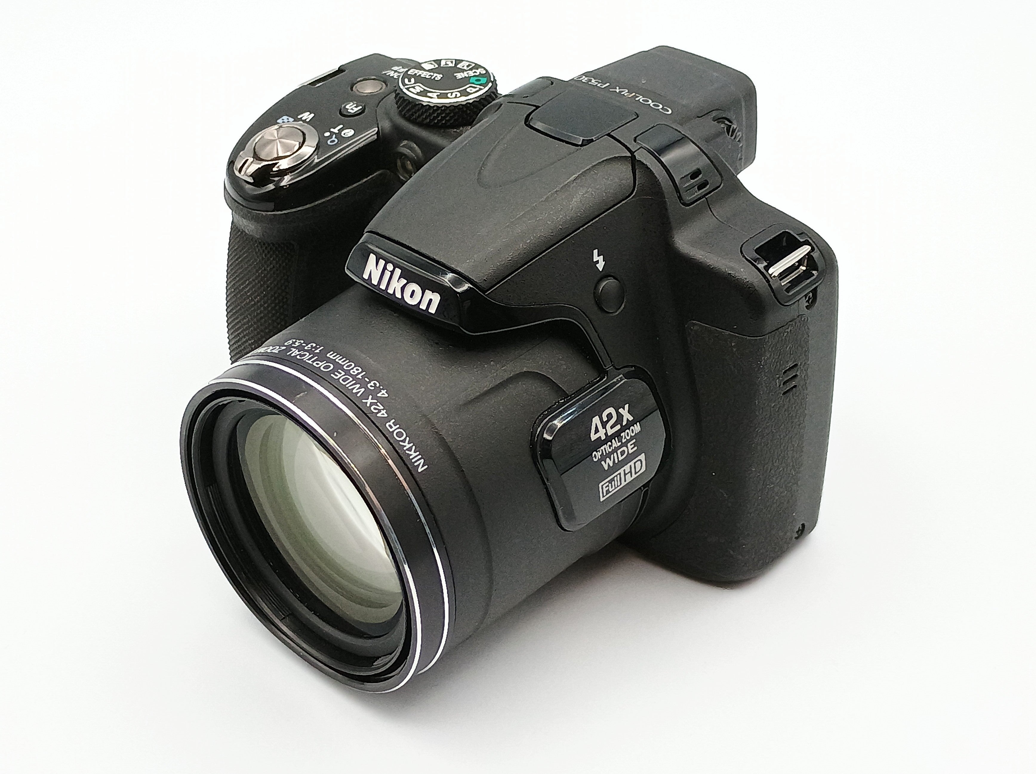 USED Nikon Coolpix P530 Digital Point and Shoot Camera