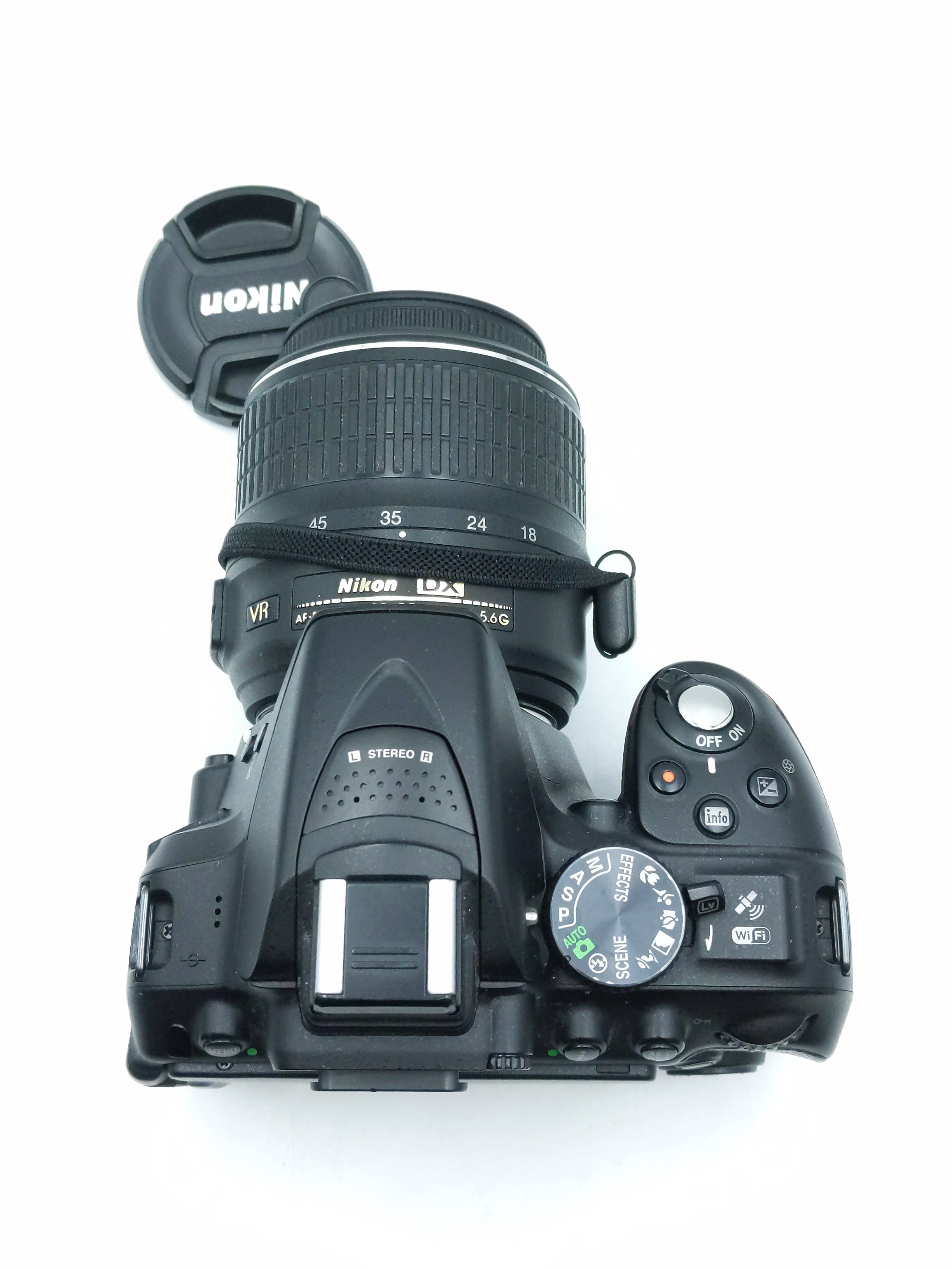 USED Nikon D5300 Camera w/ 18-55mm VR II Lens Kit