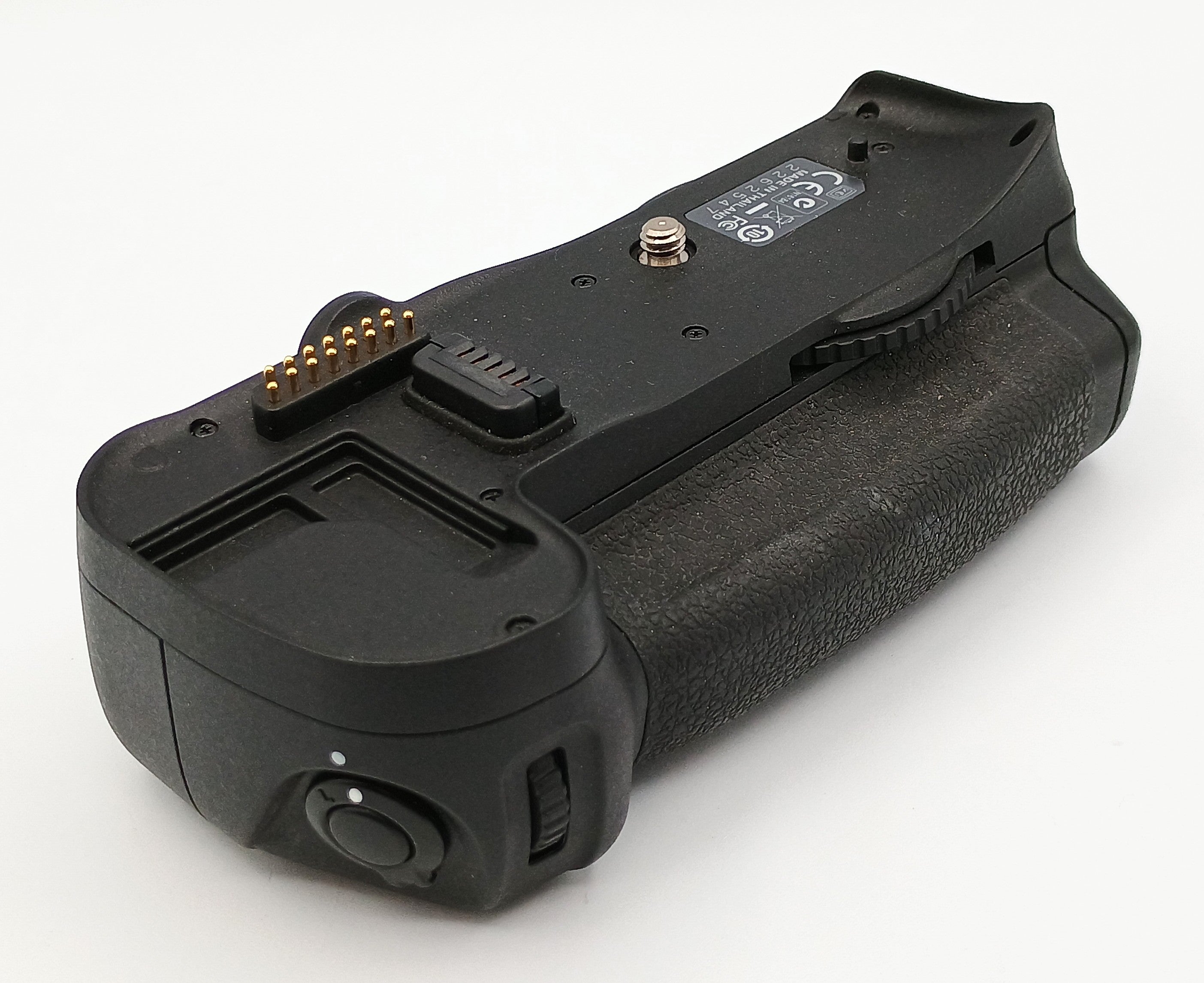 USED Nikon MB-D10 Battery Grip