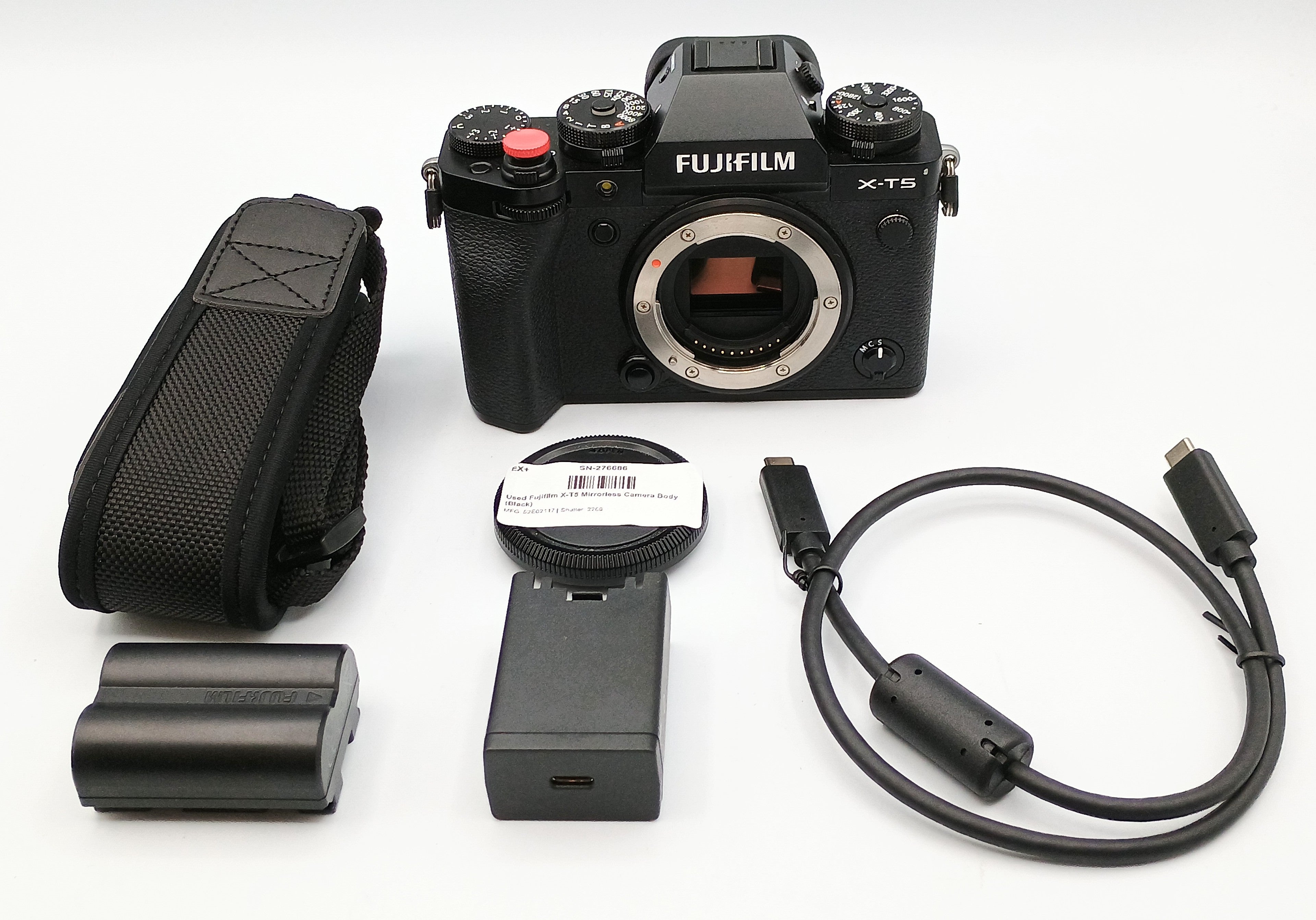 Used Fujifilm X-T5 Mirrorless Camera Body (Black)