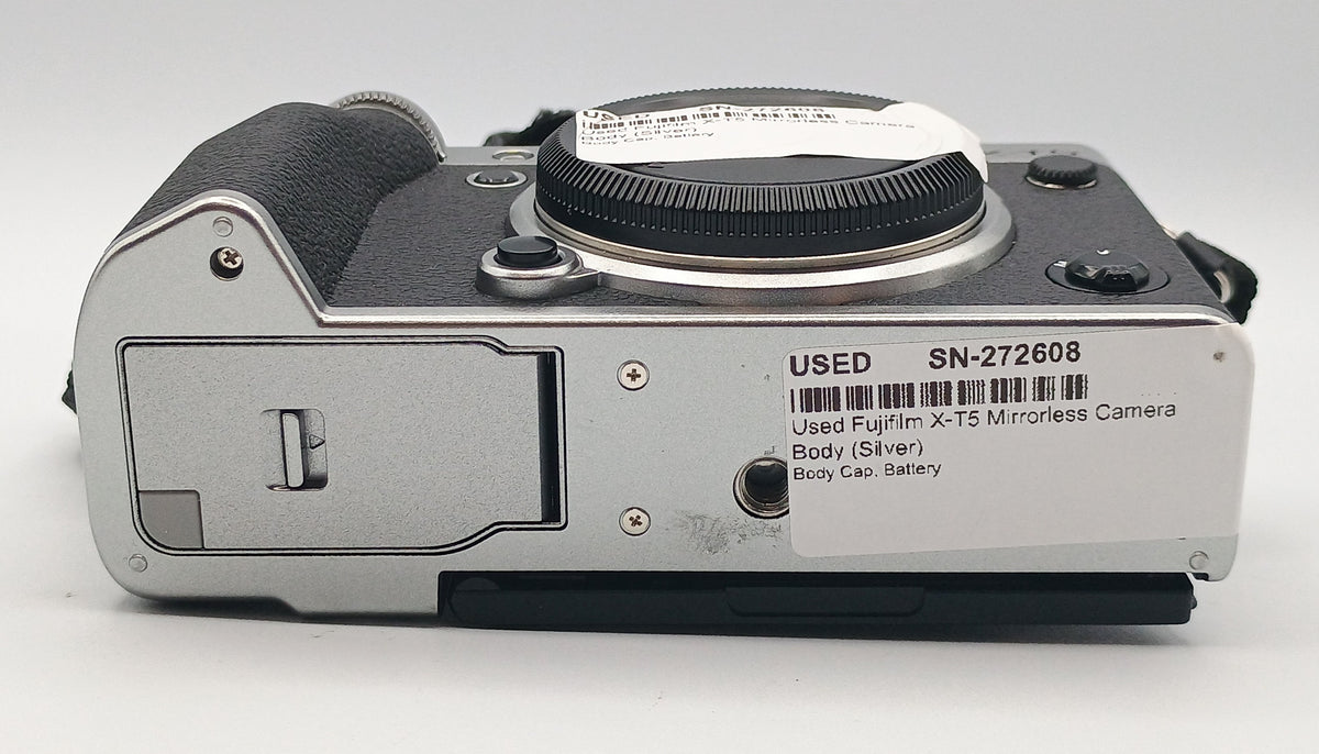 Used Fujifilm X-T5 Mirrorless Camera Body (Silver)